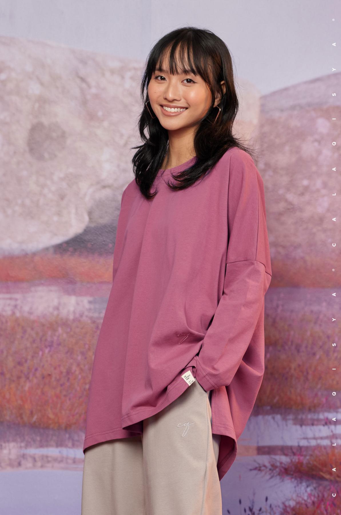 comfortwear-breathe-batwing-in-magenta-haze-02-20230914170418