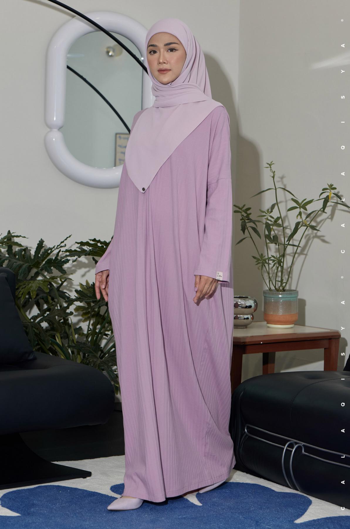 comfortwear-reflection-dress-in-sheer-lilac-01-20231214170320