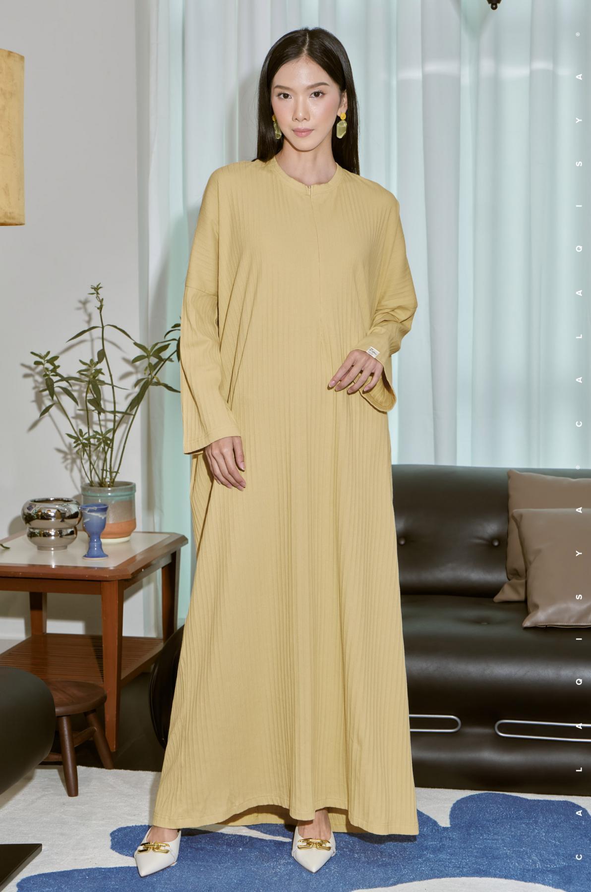 comfortwear-reflection-dress-in-yellow-iris-01-20231214170153