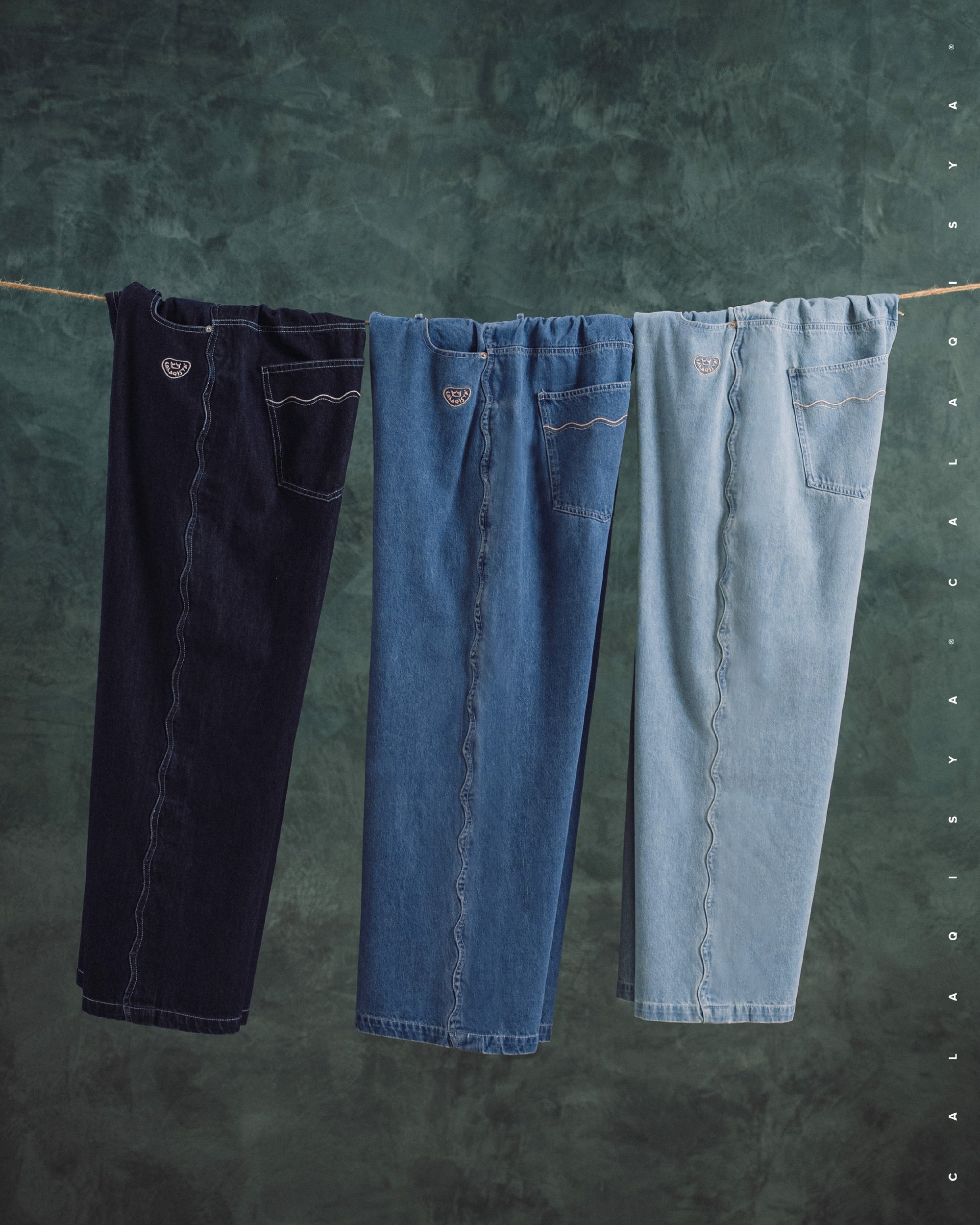 CRISP JEANS IN LIGHT BLUE DENIM