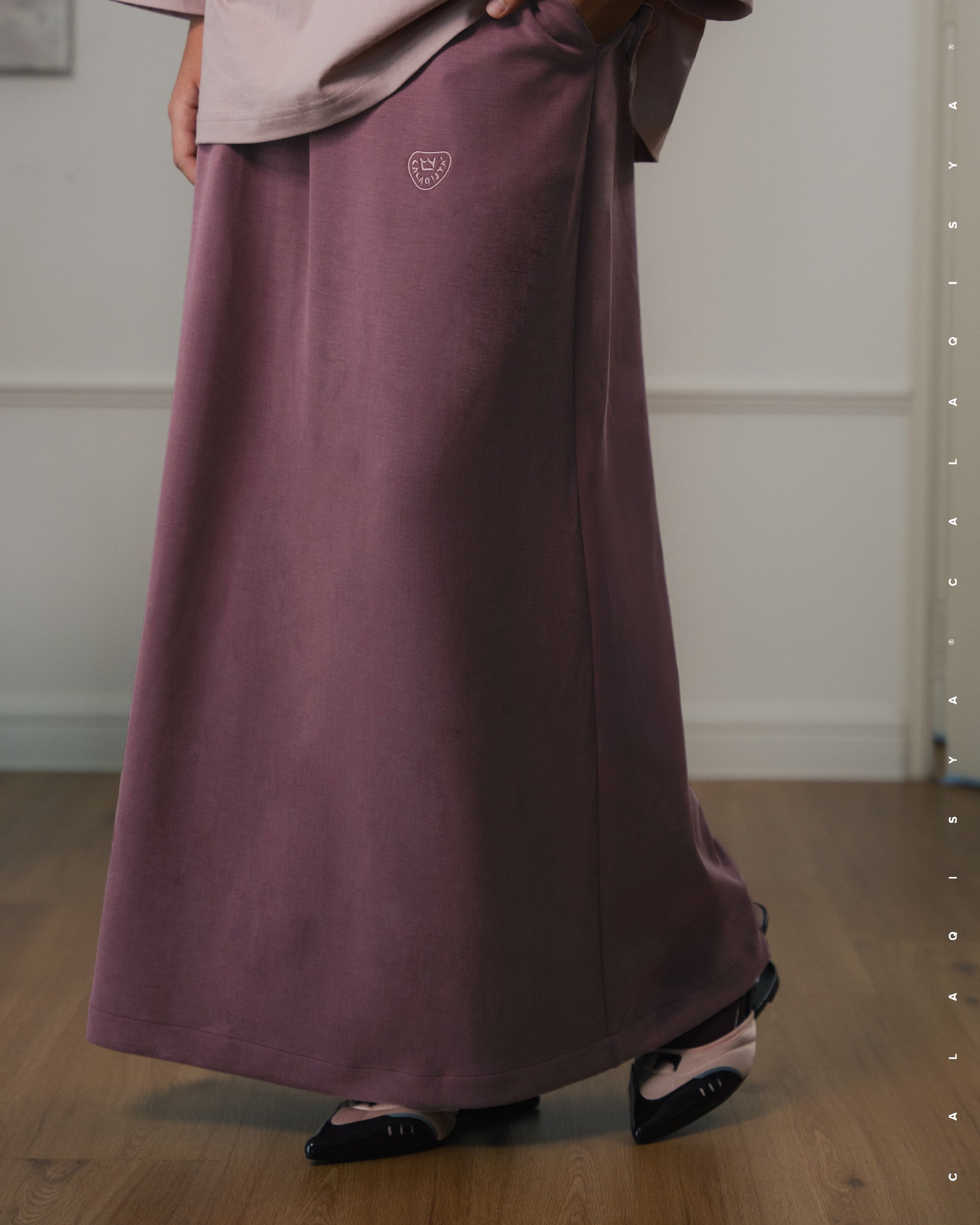 RUSH BREEN SKIRT IN CRUSHED BERRY