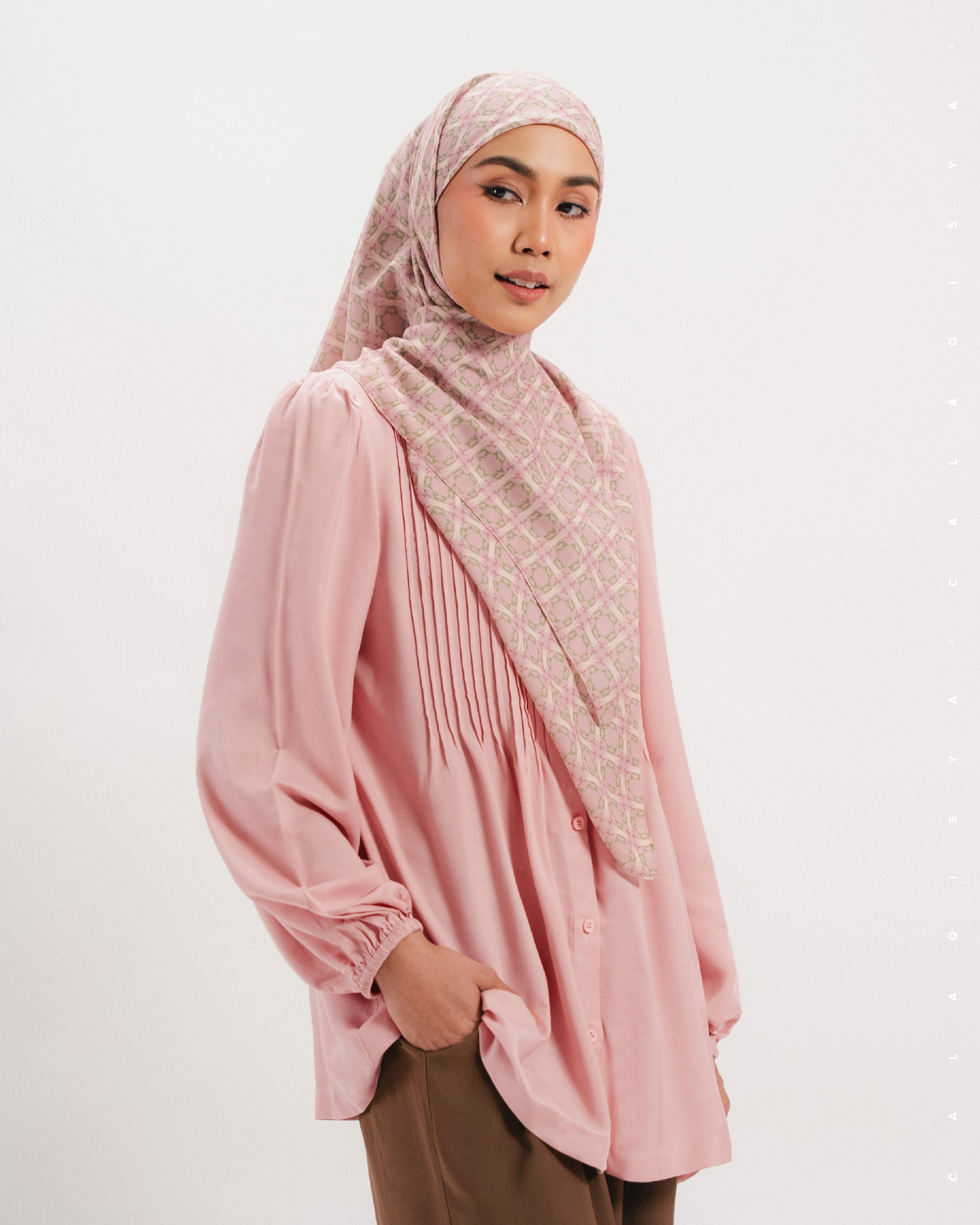 CELIA IN CRYSTAL ROSE