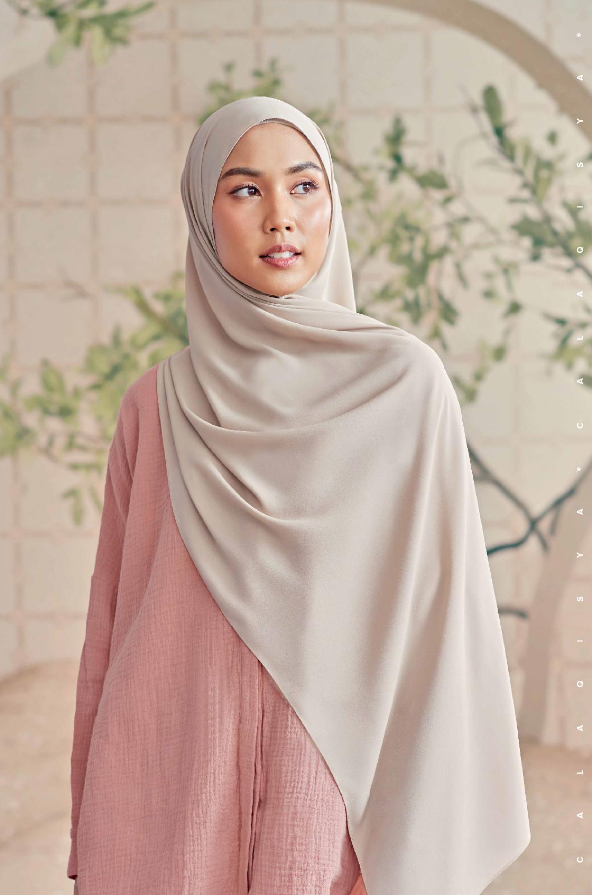 daniah-shawl-sugar-swizzle-02-20230216182520