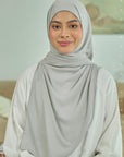 daniah-tie-back-underchin-in-quiet-grey-01-20240710180316