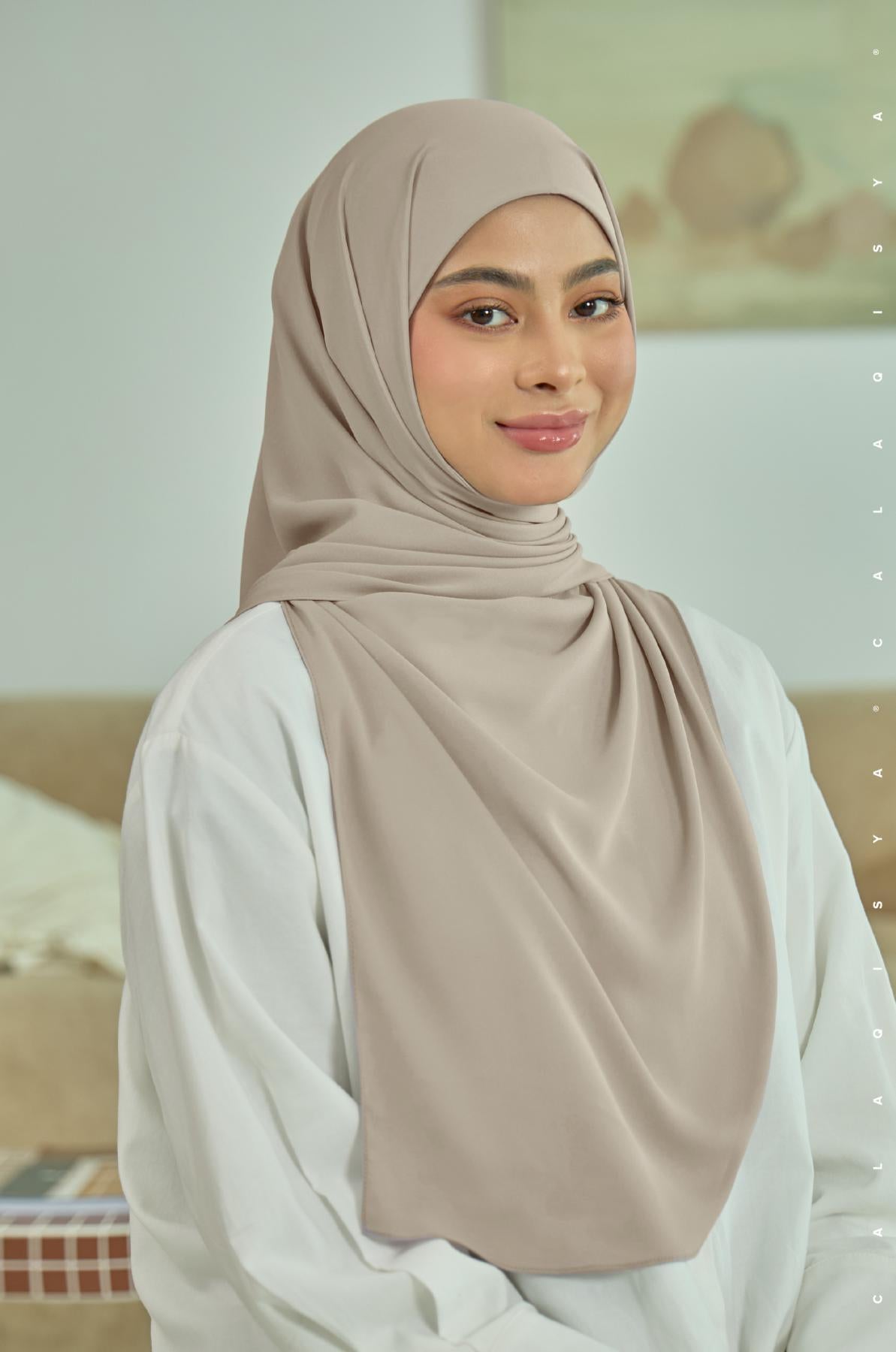 daniah-tie-back-underchin-in-simply-taupe-02-20240710181249