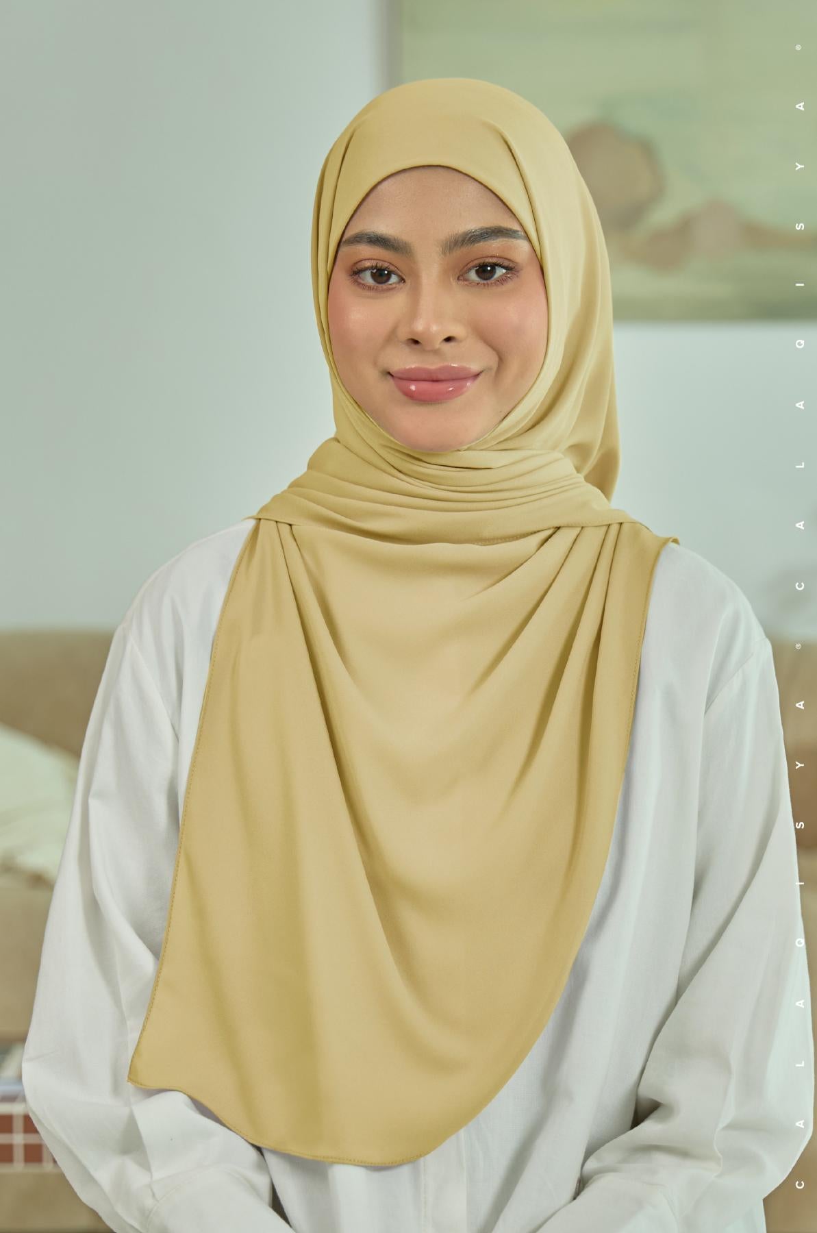 daniah-tie-back-underchin-in-yellow-cream-01-20240710181509