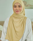 daniah-tie-back-underchin-in-yellow-cream-01-20240710181509