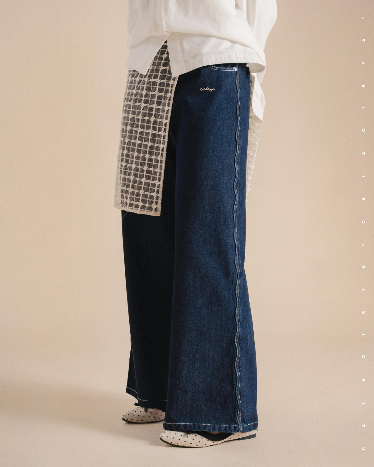 CRISP JEANS IN DARK BLUE DENIM