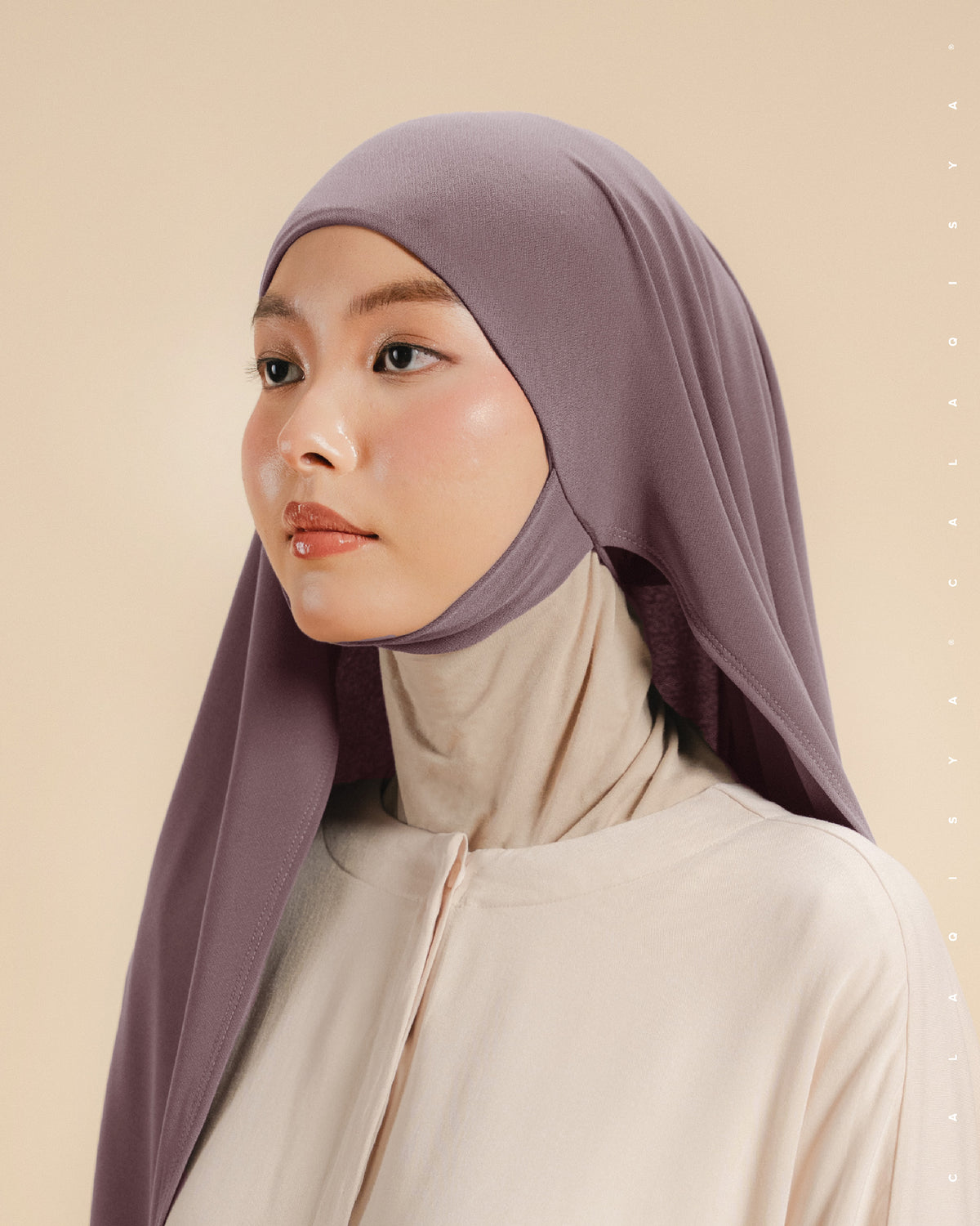 IRONLESS : SAFA TIE BACK UNDERCHIN (ODOURLESS) IN BLACK
