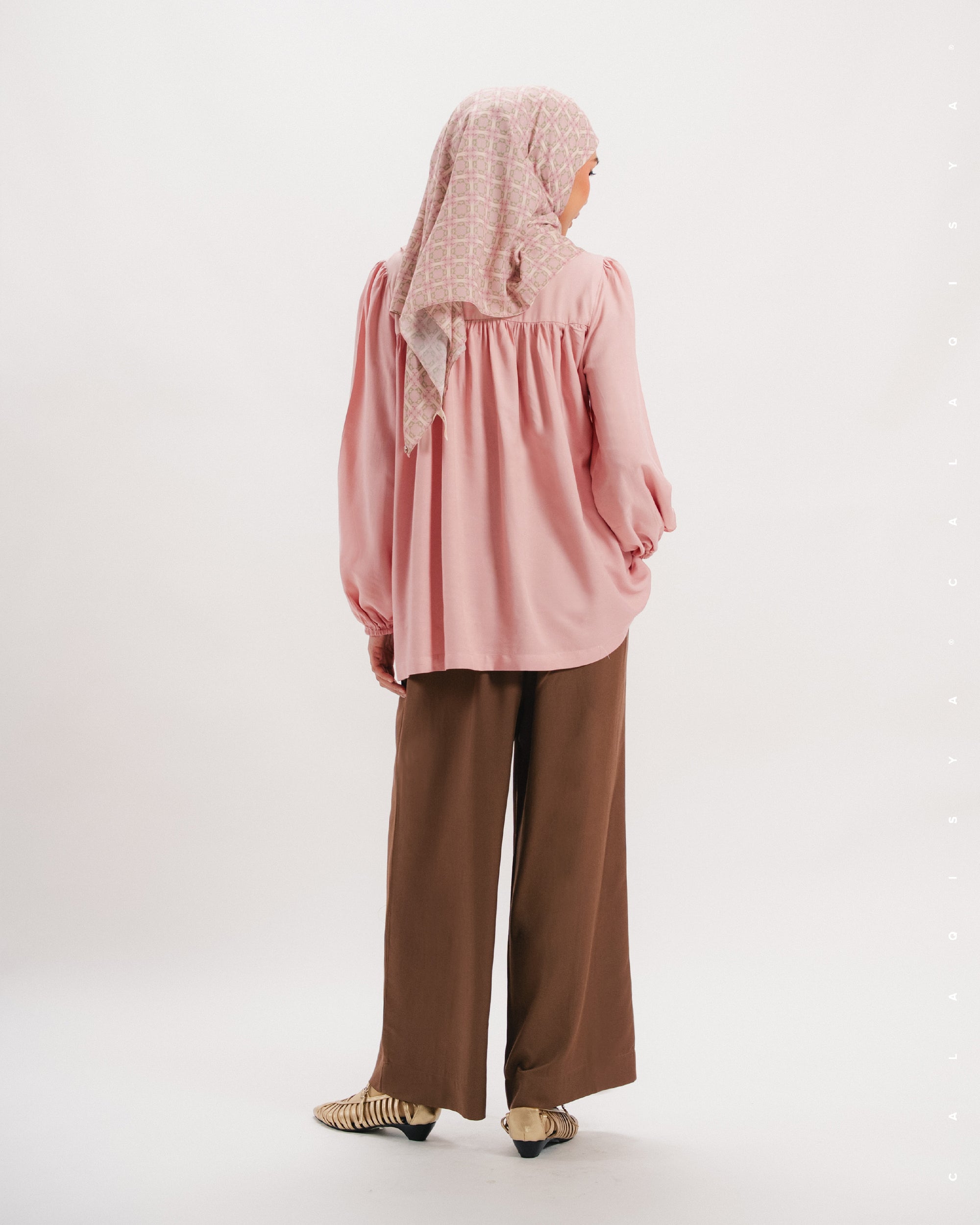AKAAR PANTS IN DOWNTOWN BROWN