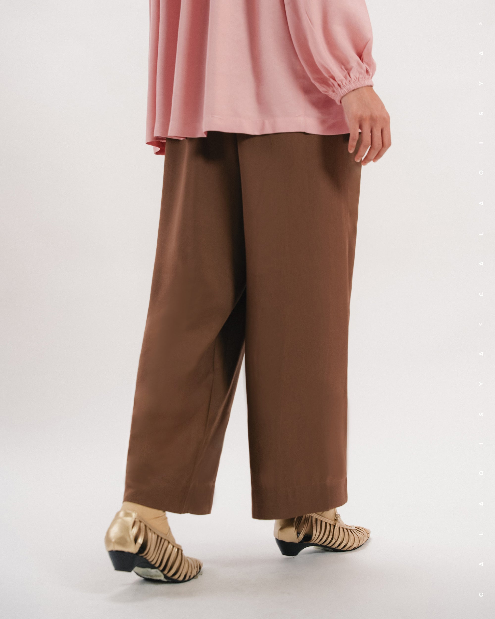 AKAAR PANTS IN DOWNTOWN BROWN