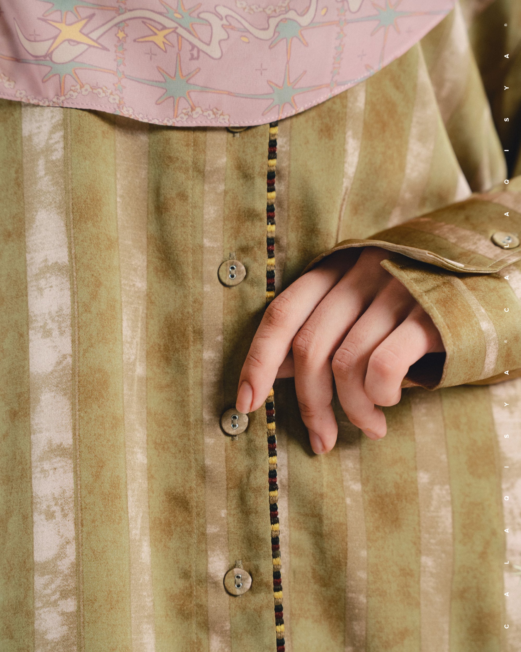 MAISON LUMIERE NIGHT FAIR TOP IN DRIED HERB