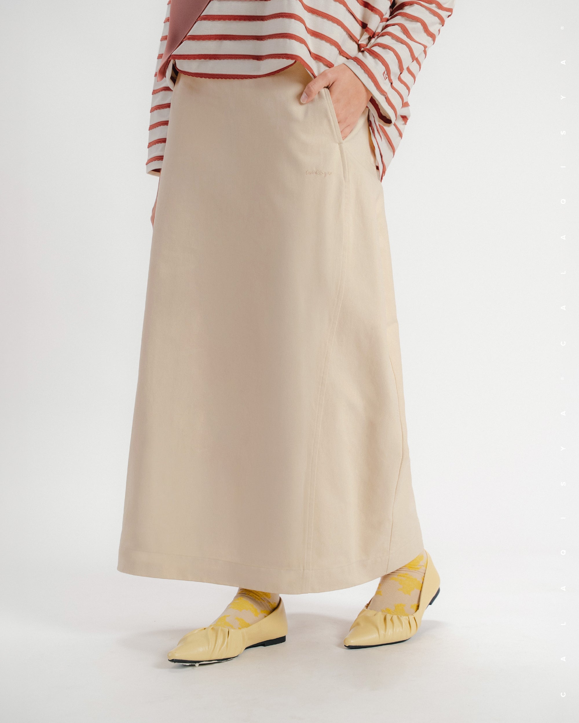 RUND SKIRT (100% COTTON) IN EGGNOG