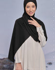 element-shawl-in-black-02-20230627172507