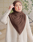 element-shawl-in-brown-stone-01-20230209154756