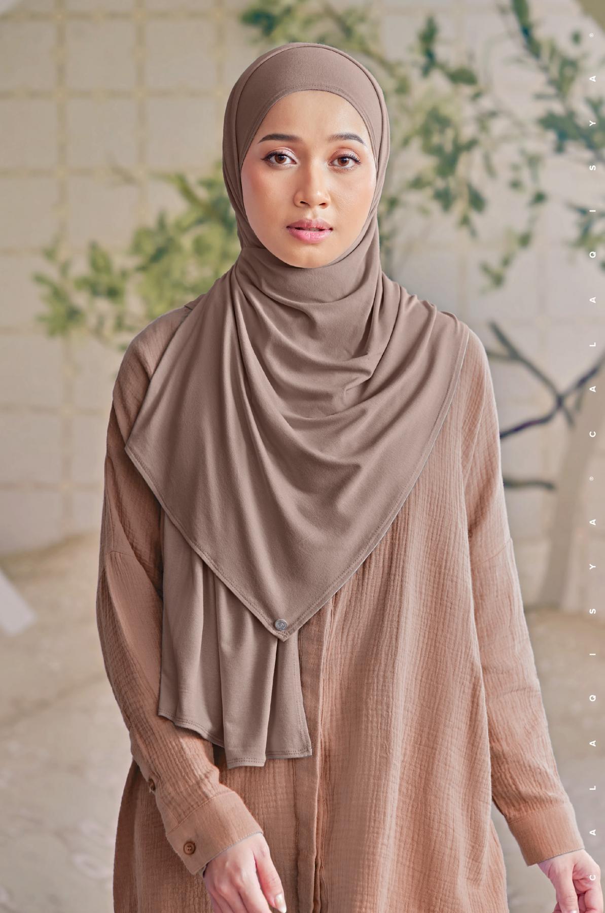 element-shawl-in-caribou-01-20230209154502