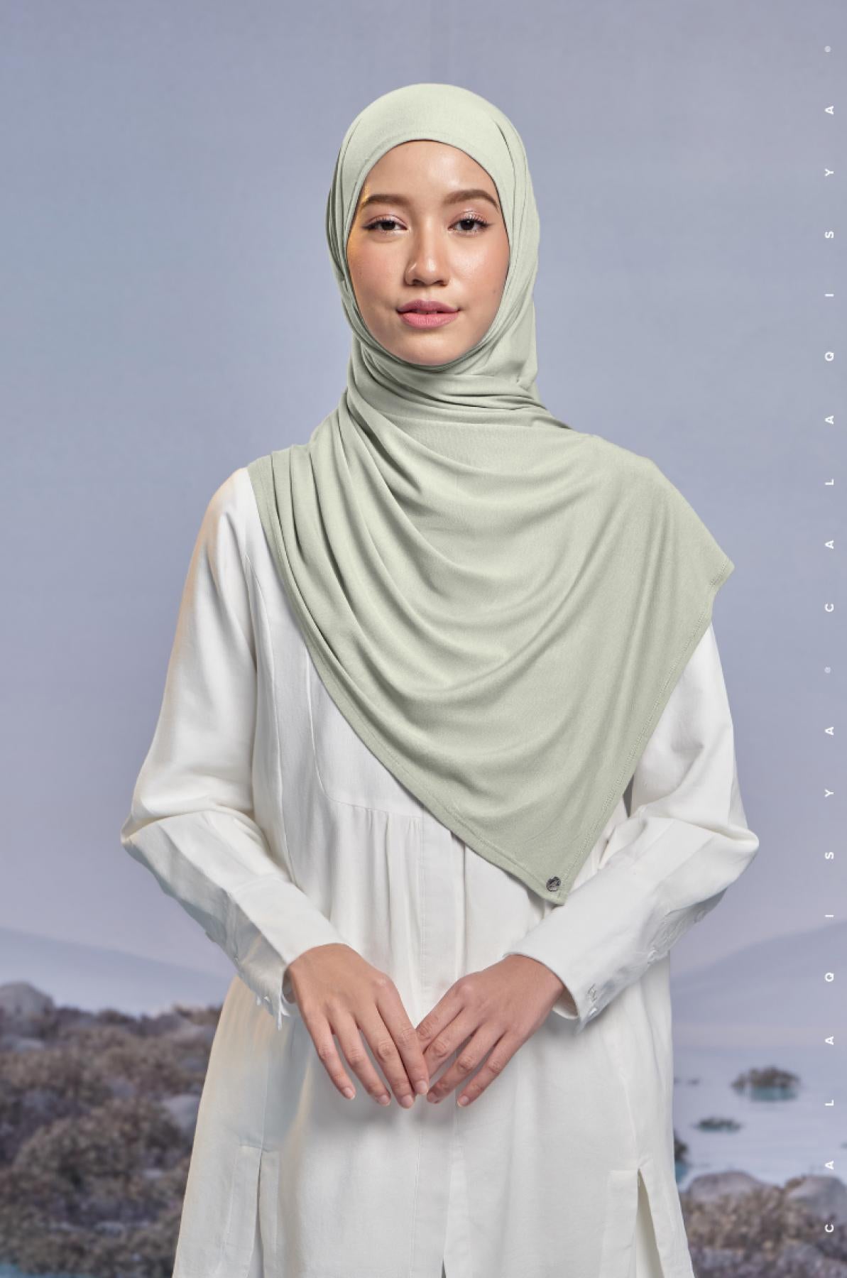 element-shawl-in-fairest-jade-02-20230627172033