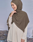 element-shawl-in-forest-night-01-20230627171757