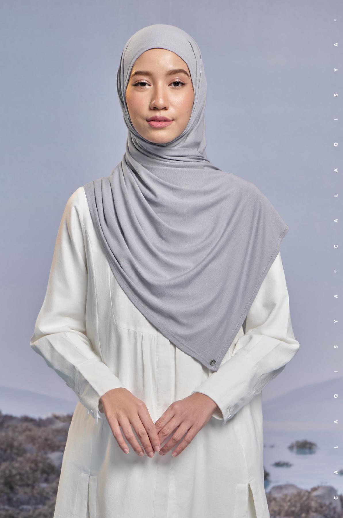 element-shawl-in-grey-dawn-02-20230627171607