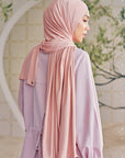 element-shawl-in-misty-rose-02-20230209153730