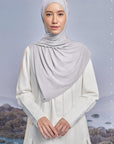 element-shawl-in-quiet-grey-02-20230627171237