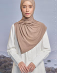 element-shawl-in-warm-taupe-02-20230627170732