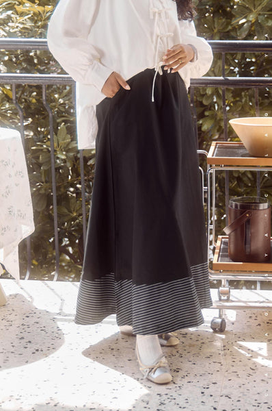 Eloise-Skirt-in-Black-01-