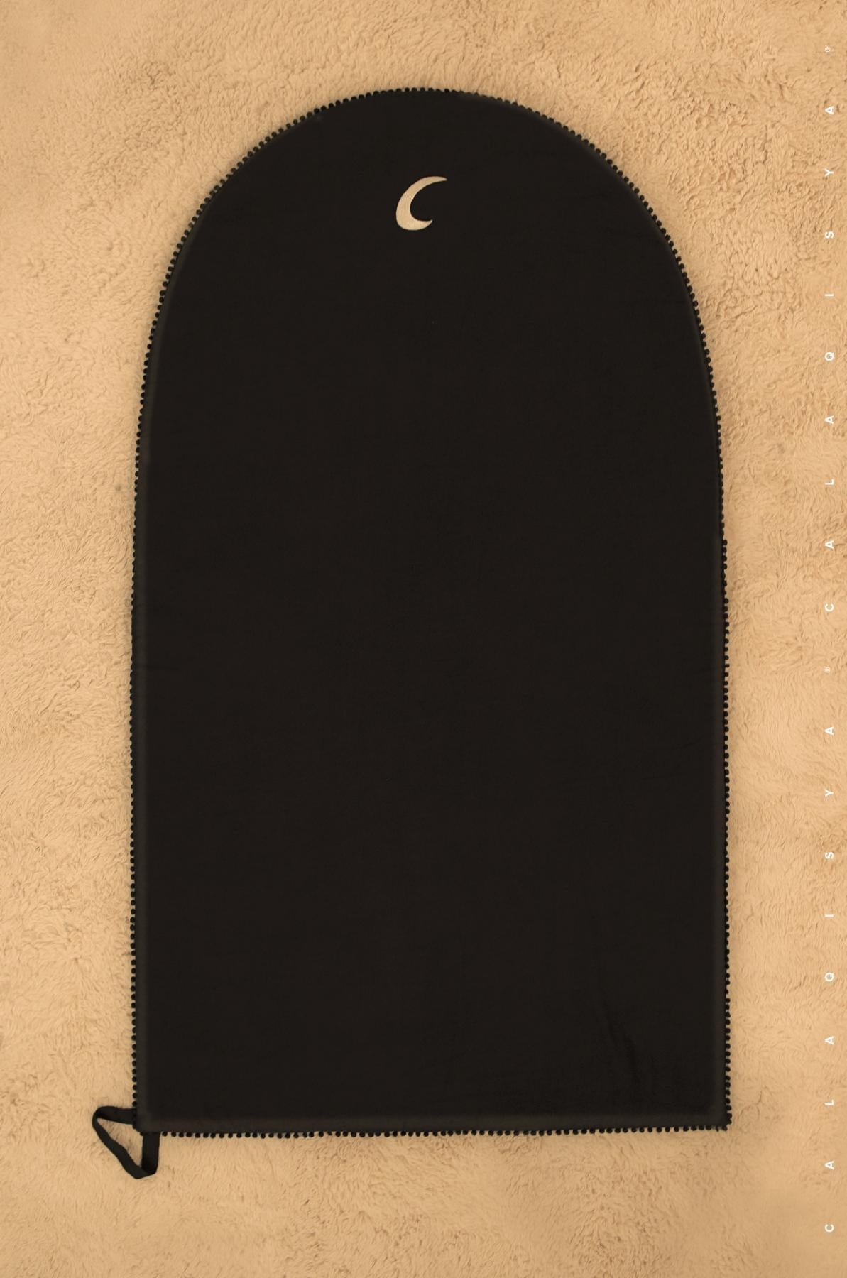 faith-prayer-mat-large-in-black-01-20240530183647