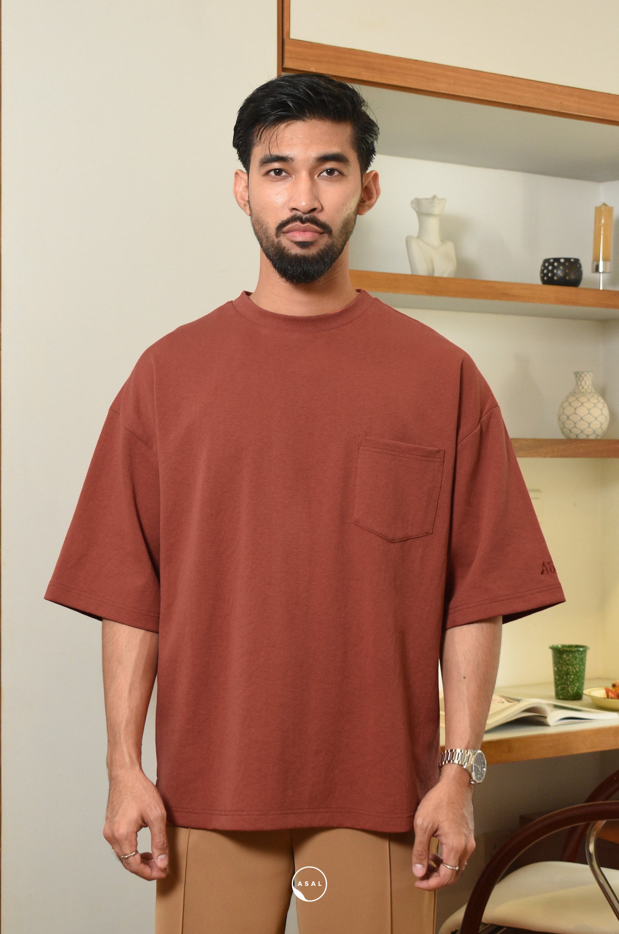 LEOS OVERSIZED T-SHIRT (MED)