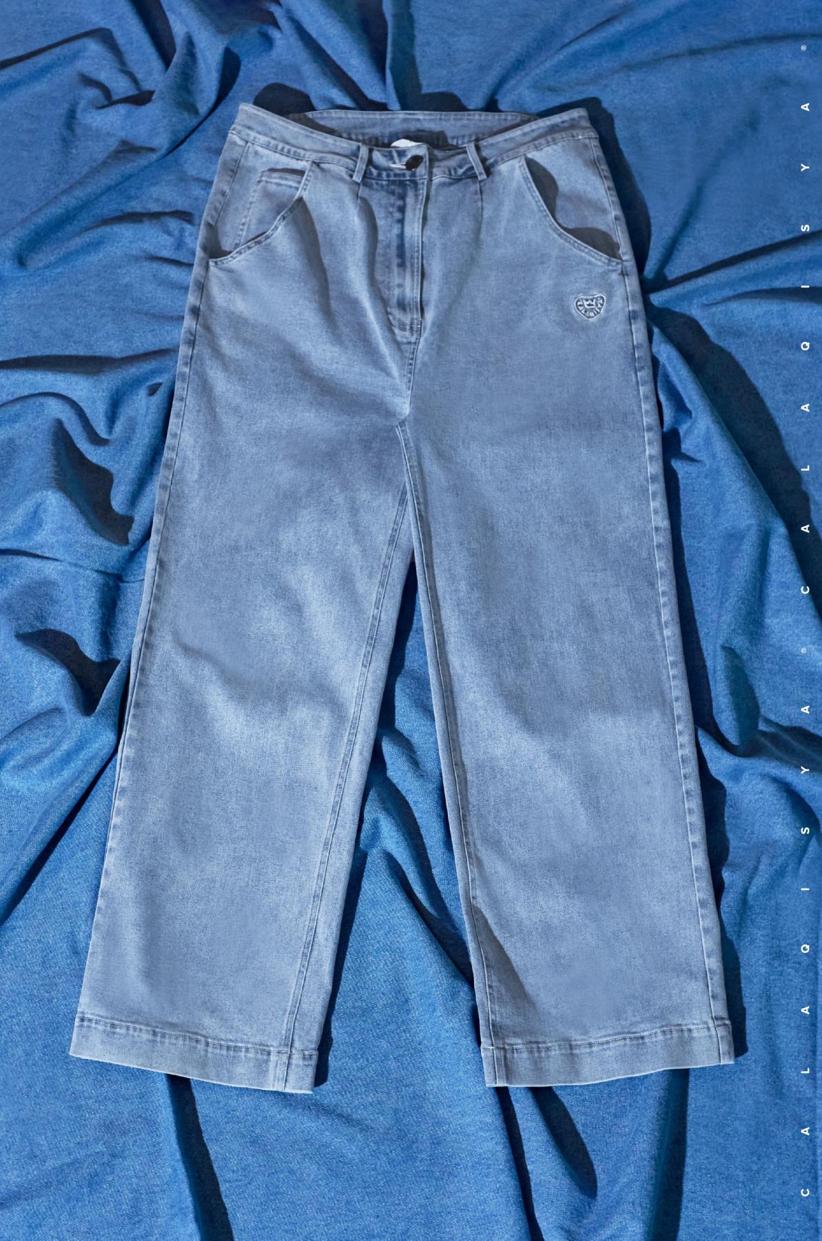 fitz-pants-in-blue-washed-denim-flatlays-20240110215832