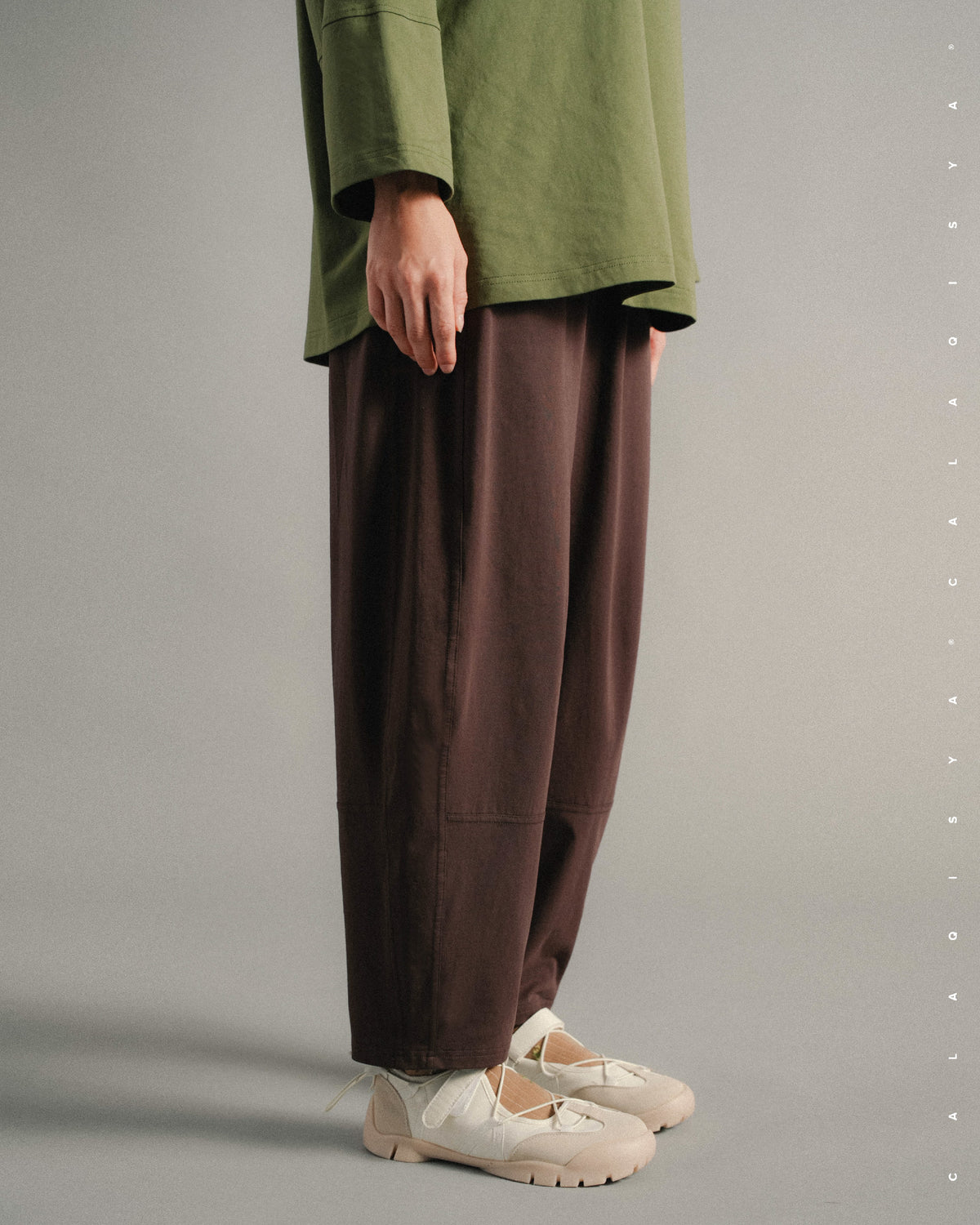 LIGHT COCOON PANTS IN GANACHE