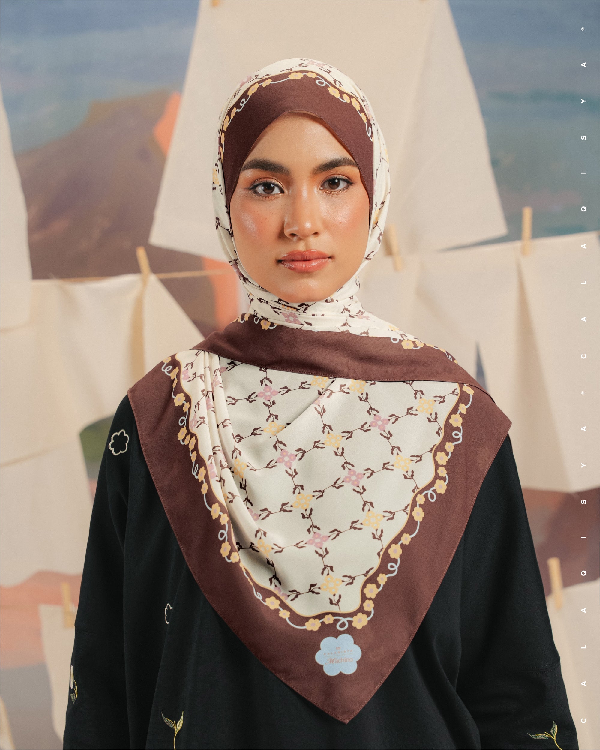 CQ X MACHINO NEST SHAWL IN GARDENIA