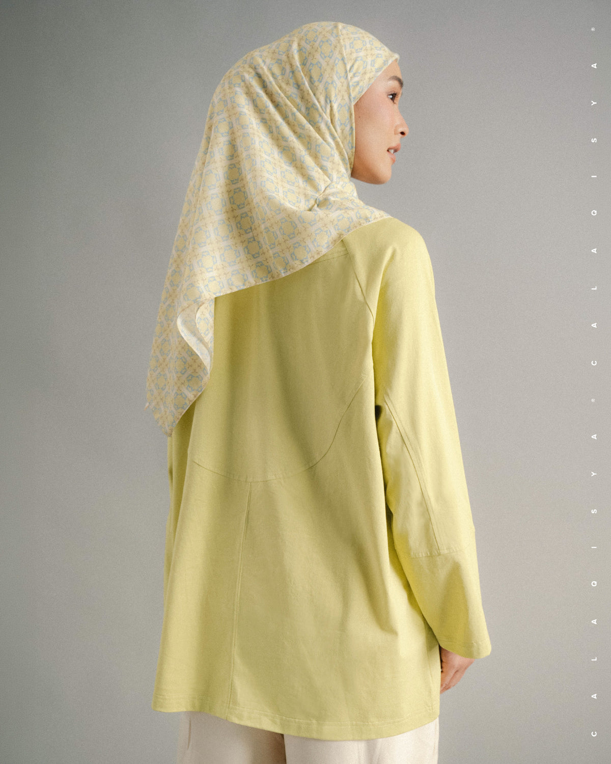 LIGHT CROSSLINE TOP IN HAPPY HOPES