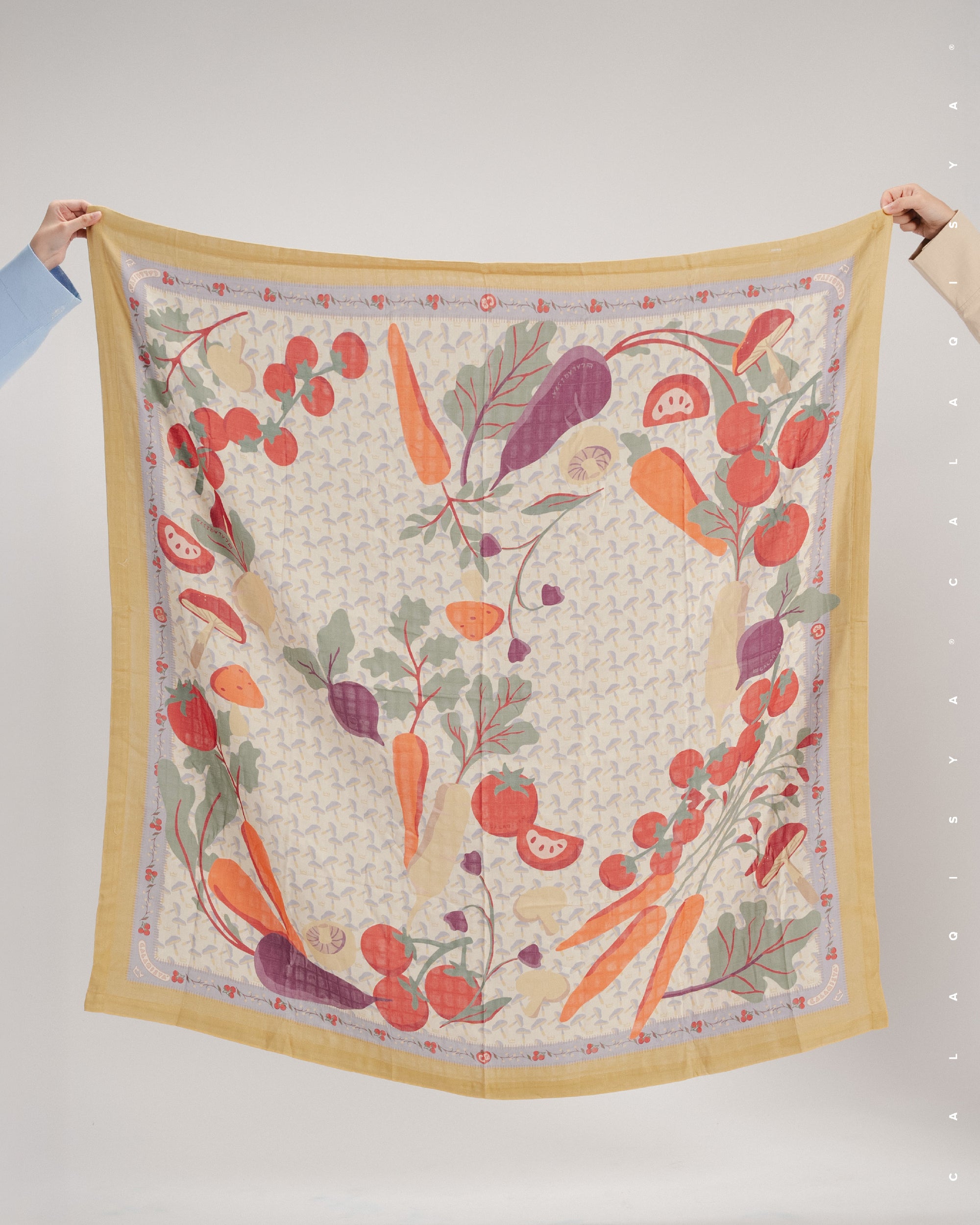 UNEARTHLY DIARIES BONNIE SWADDLE CLASSIC IN HONEY MUSTARD