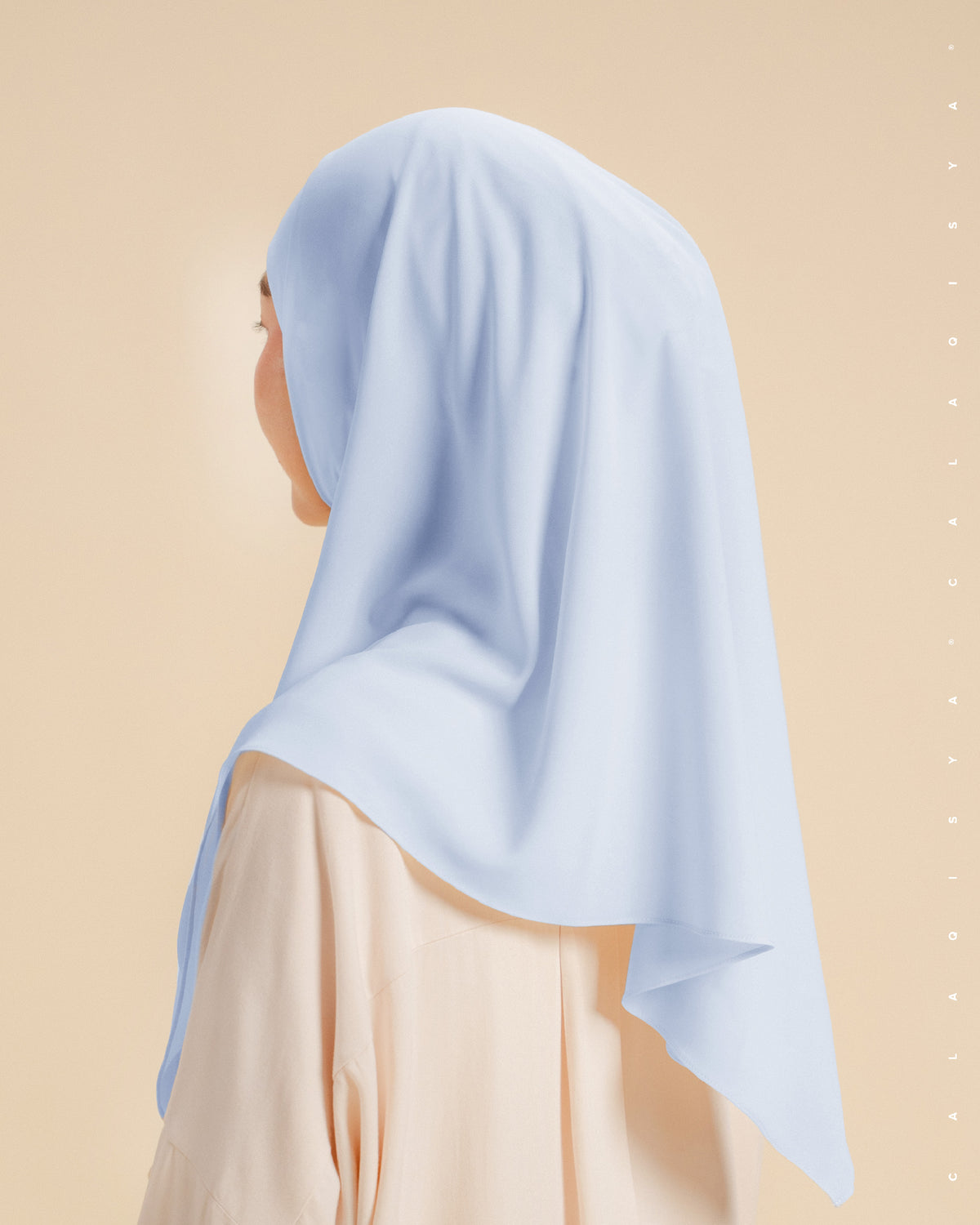 DANIAH TIE BACK UNDERCHIN (TRIANGLE) IN ILLUSION BLUE