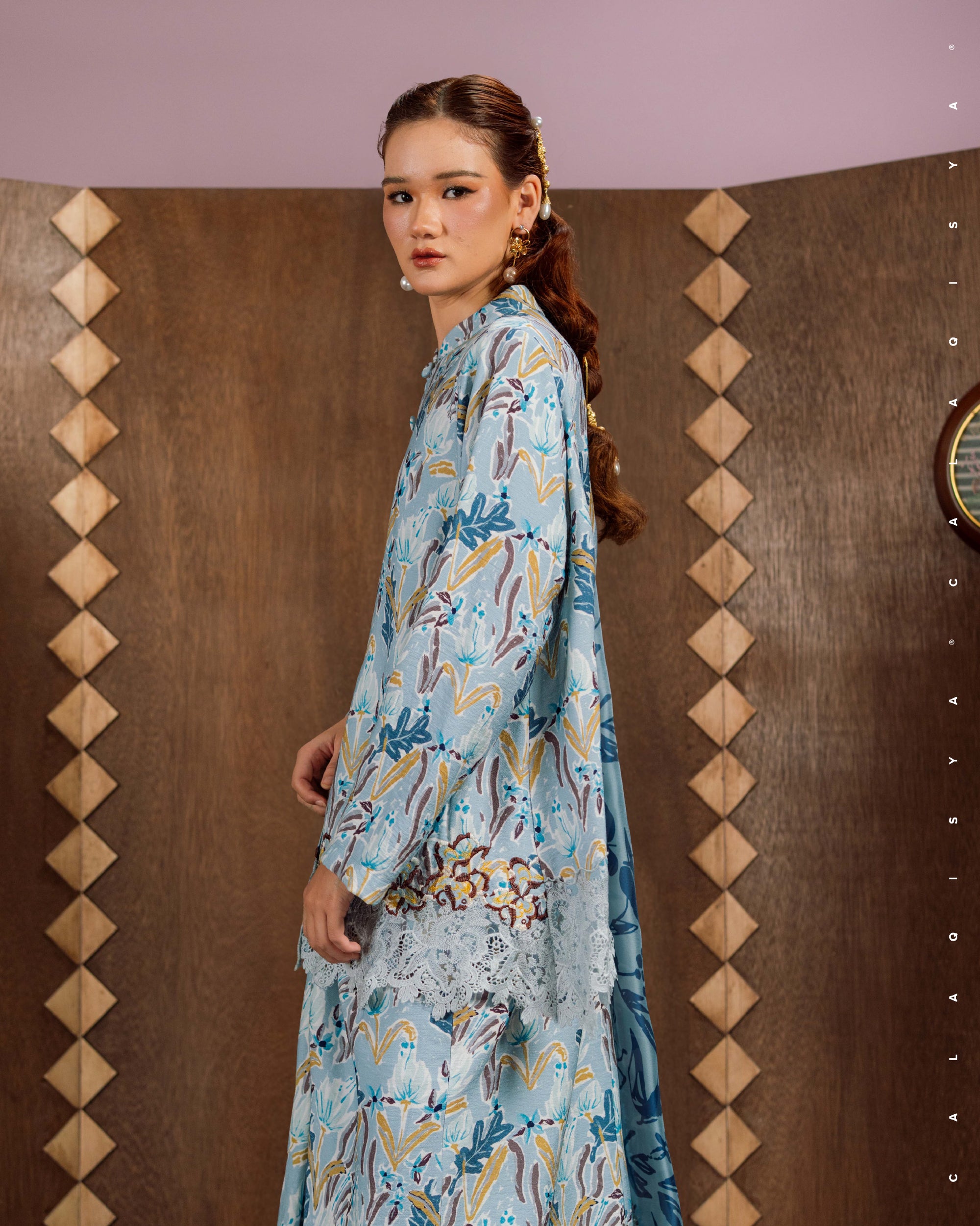 IMANE IN CASHMERE BLUE (SELENDANG INCLUDED)