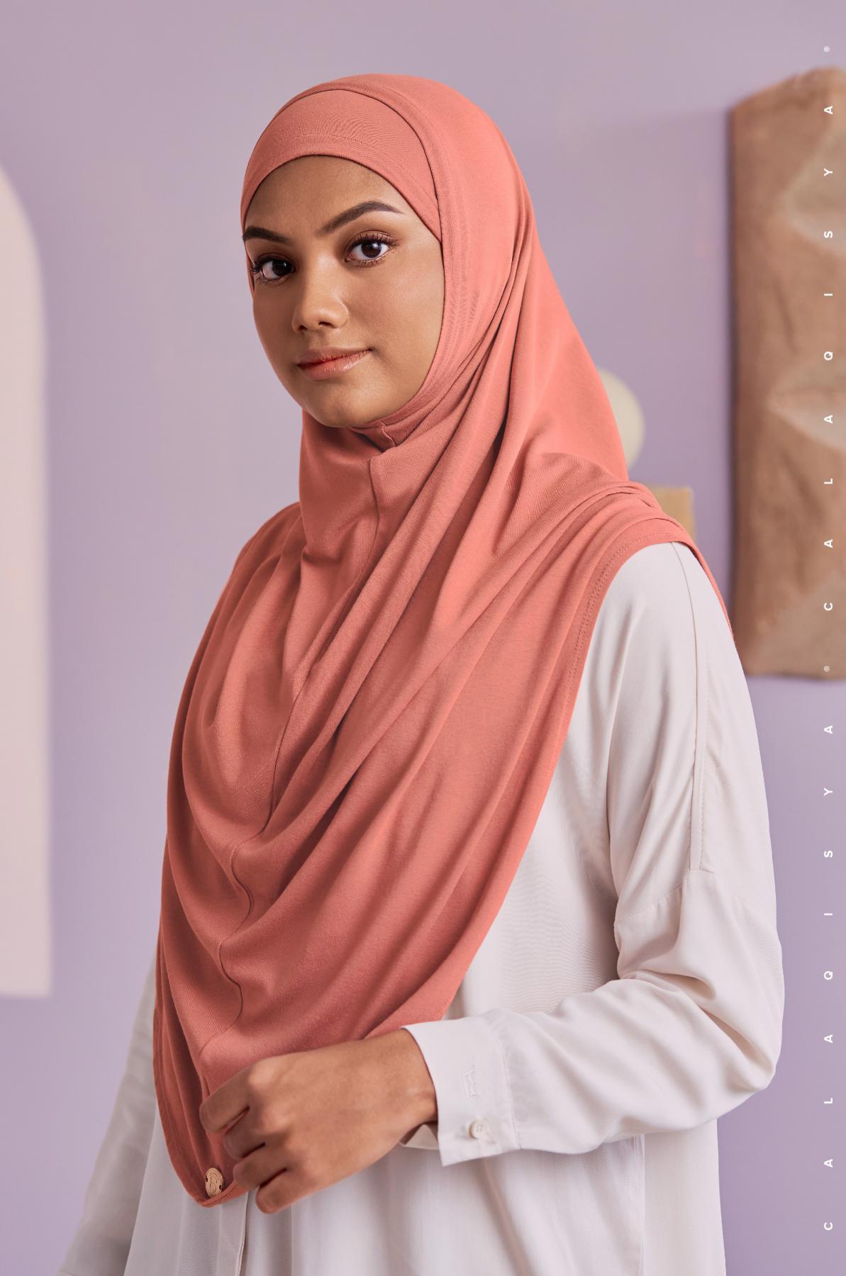 INSTANT HIJAB (XL) IN BLOOMING DAHLIA (ODOURLESS) â CalaQisya