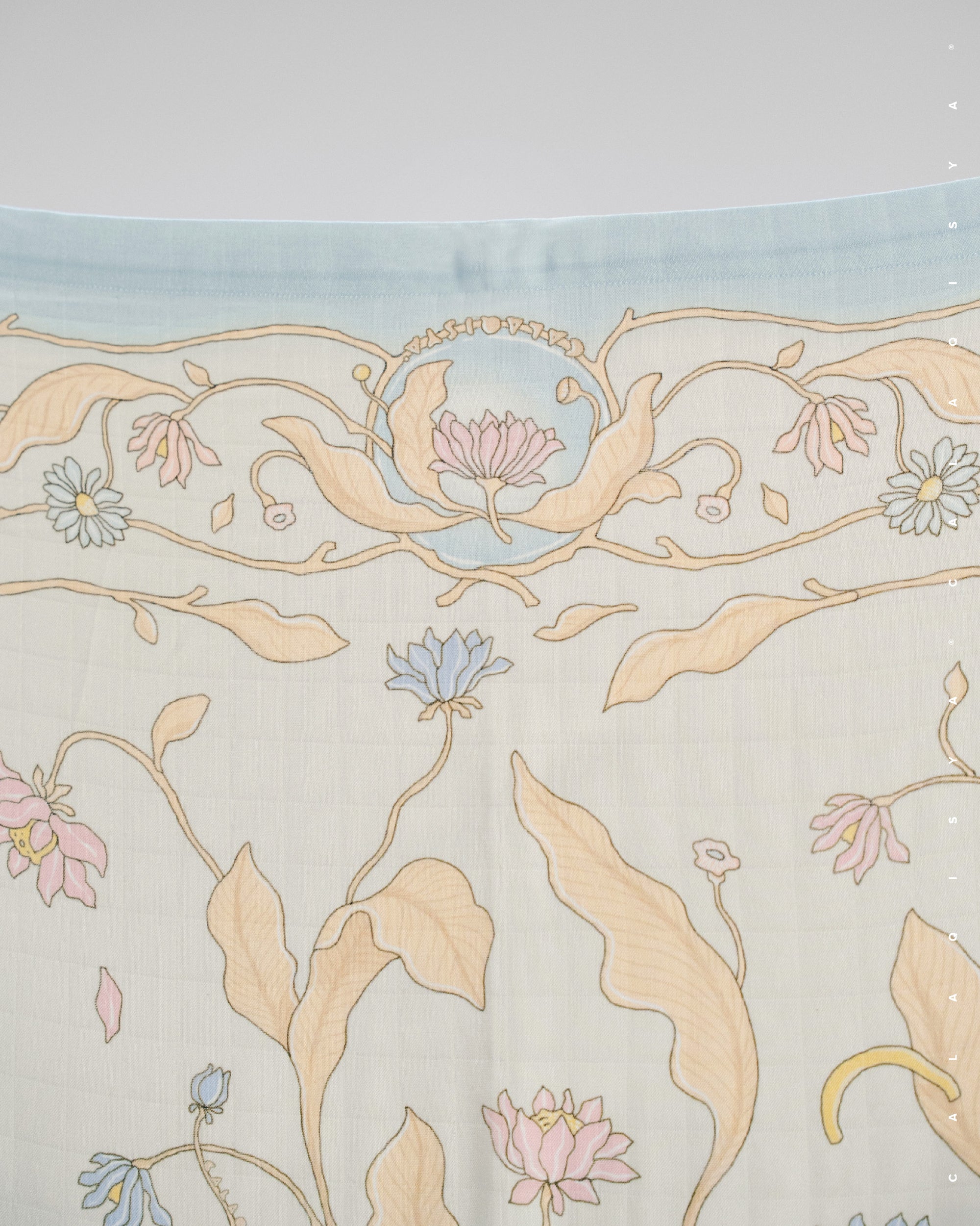 BONNIE SWADDLE CLASSIC IN IVORY