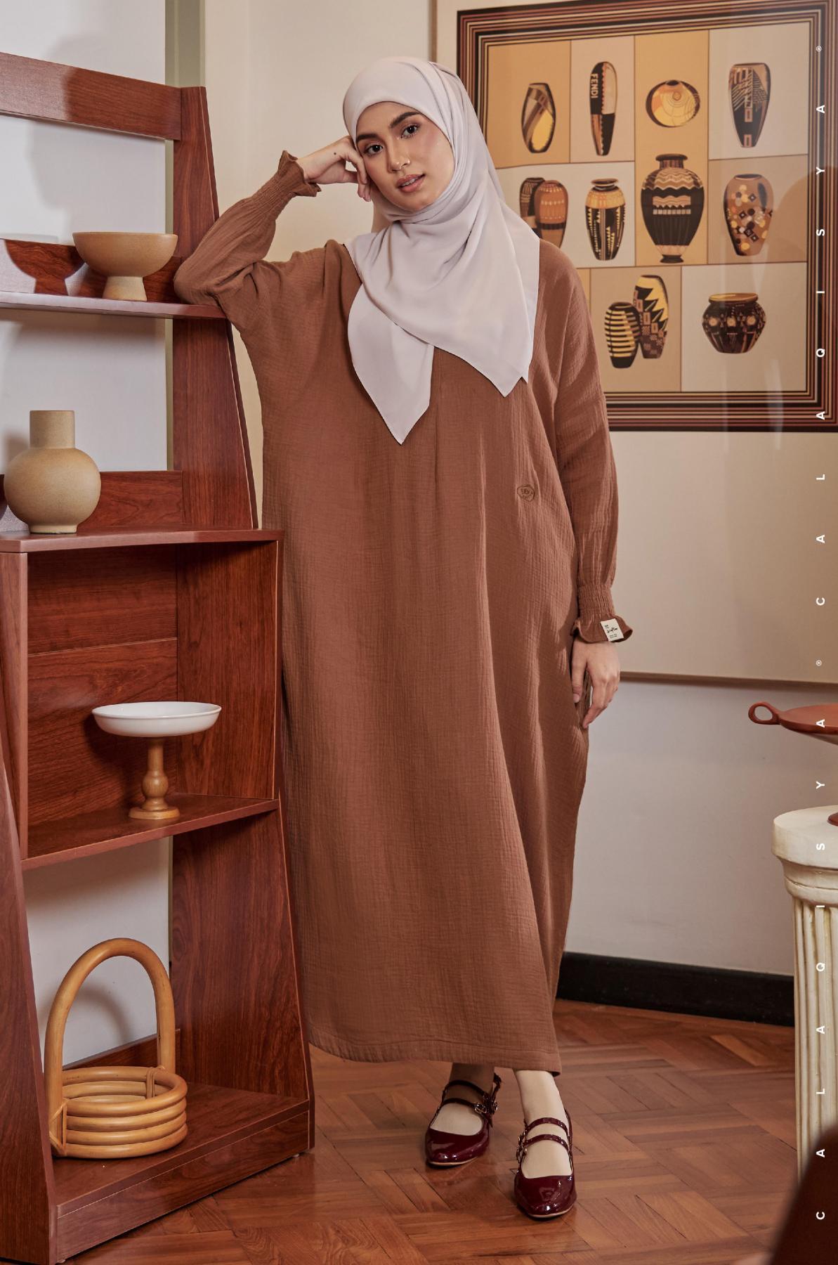 kaftan-laila-in-rustic-brown-01-20240530183419