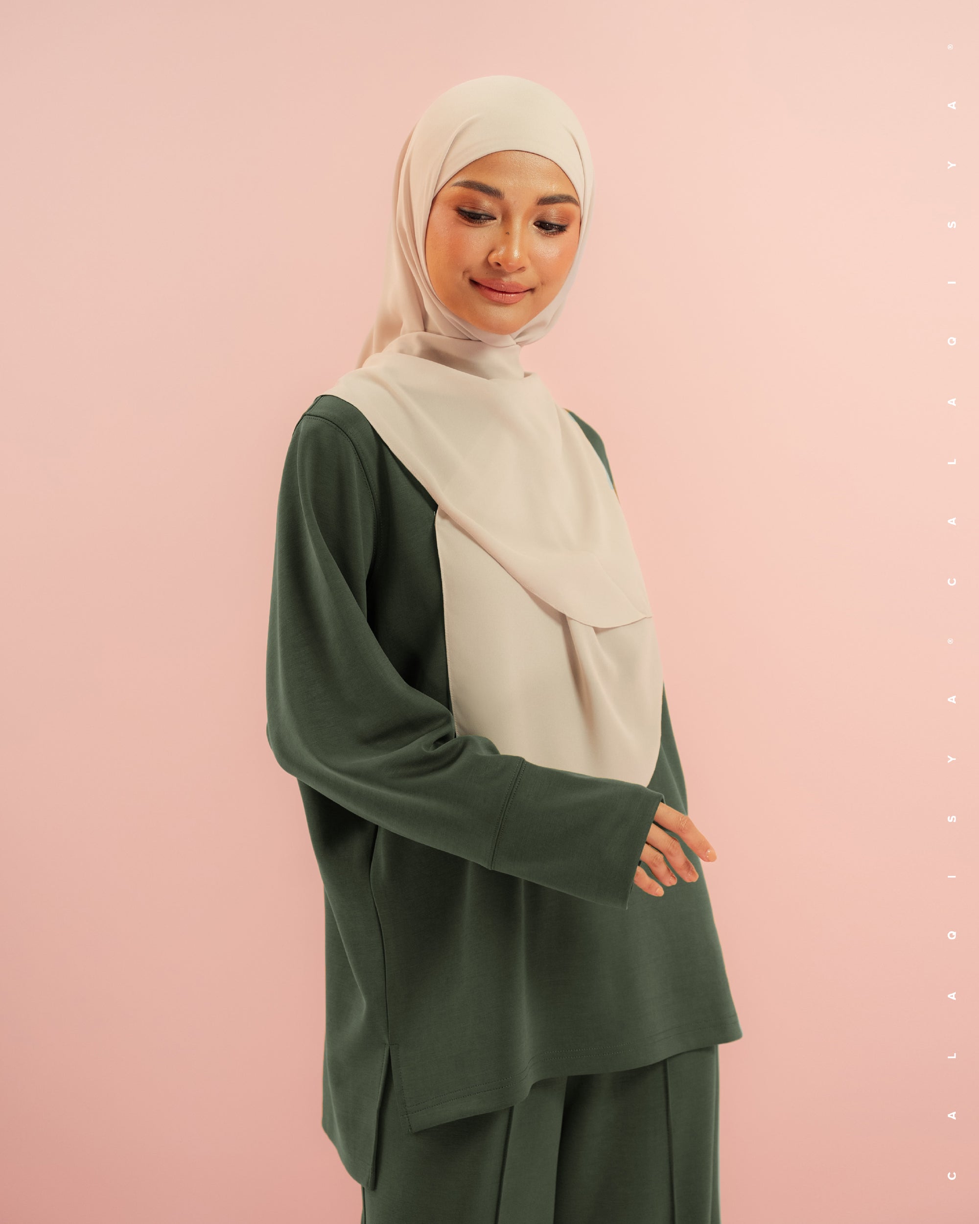 RUSH TOP 2.0 IN KOMBU GREEN