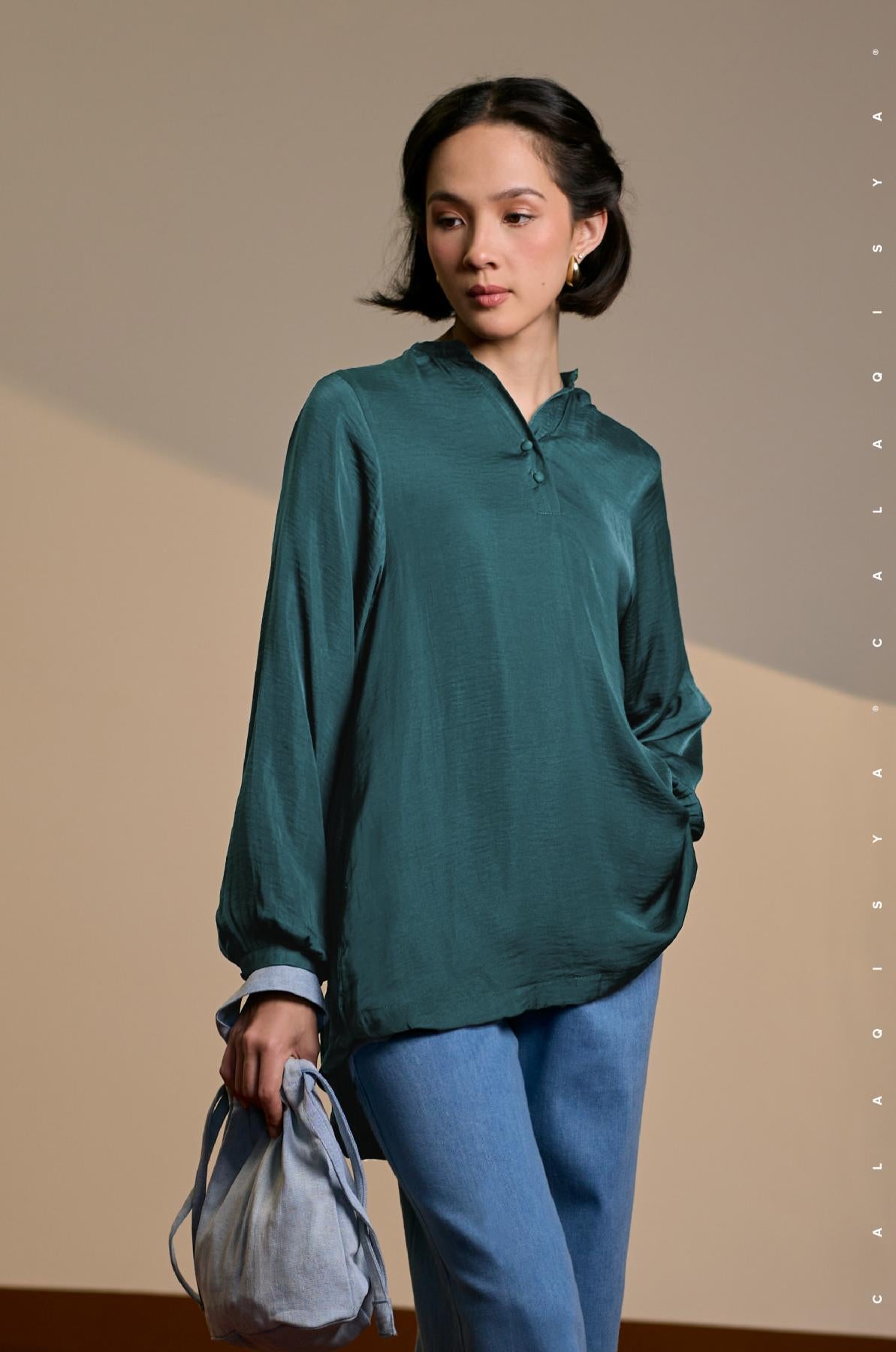 laurel-balloon-sleeve-top-in-arctic-01-20240905114914