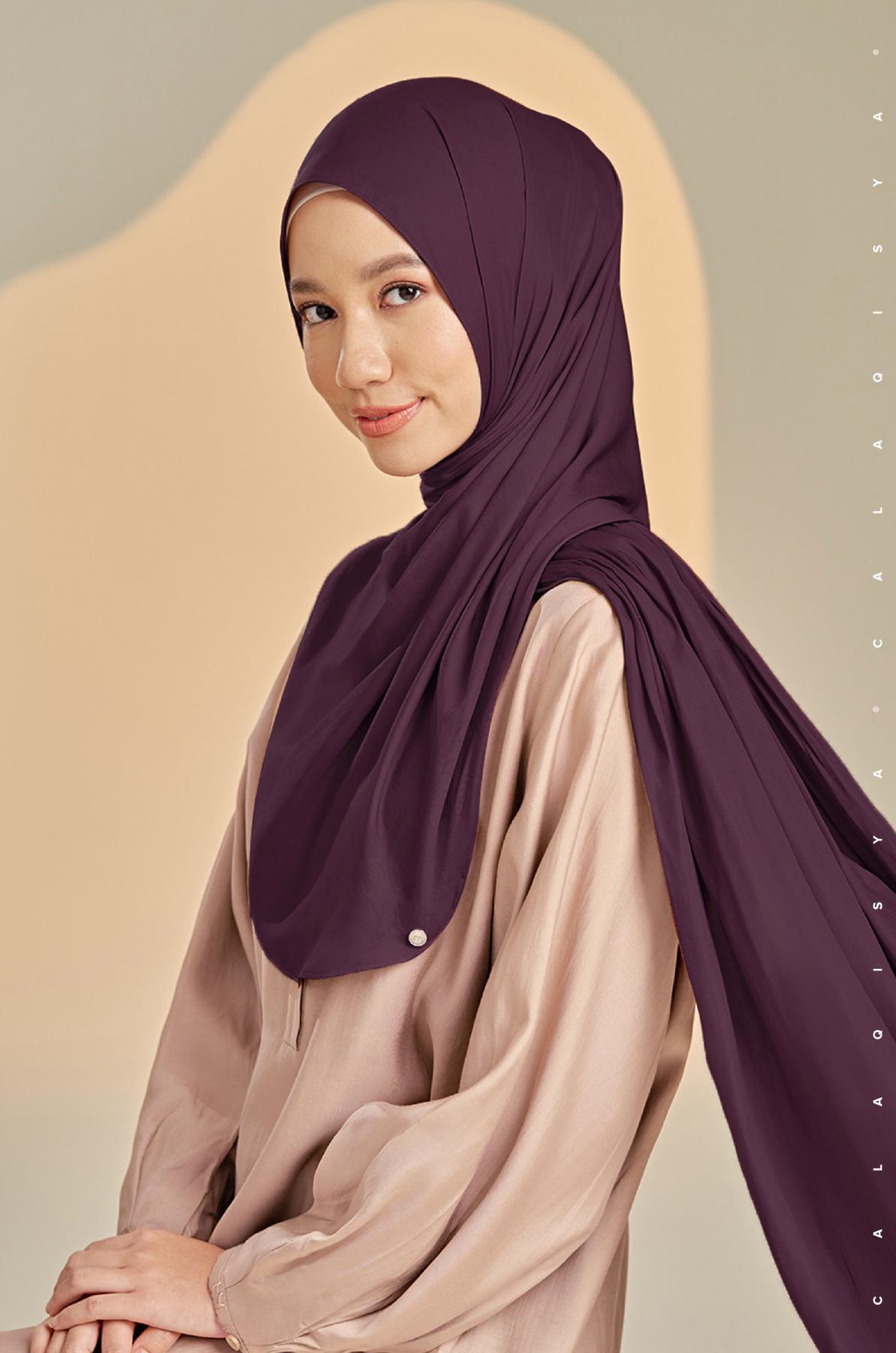 laurel-shawl-in-potent-purple-20230321184455