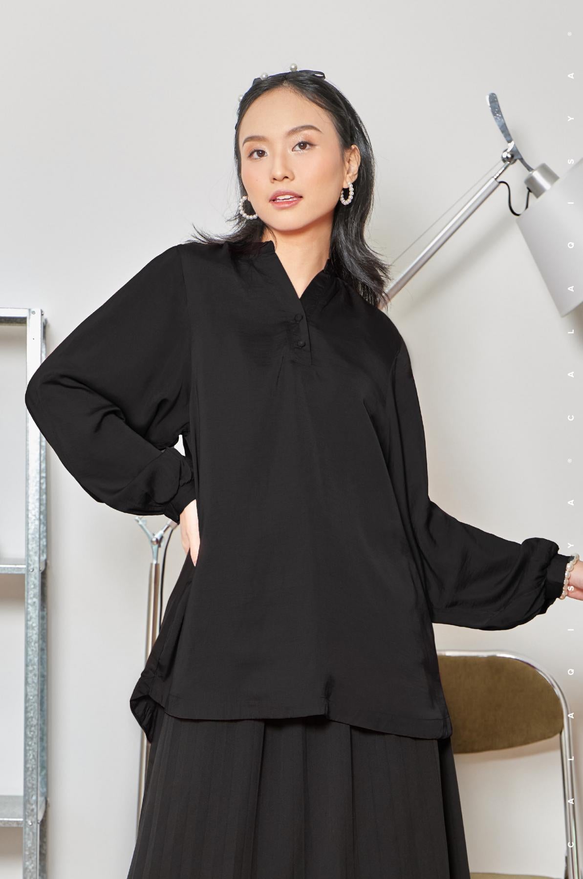 laurel-top-in-black-01-20231116171701