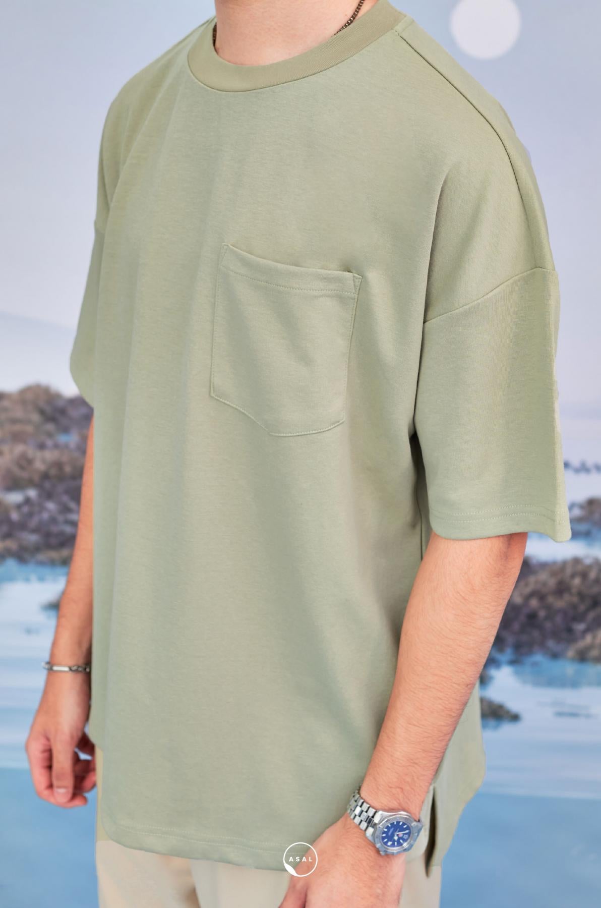 leos-oversized-tshirt-in-desert-sage-03-20230620185802