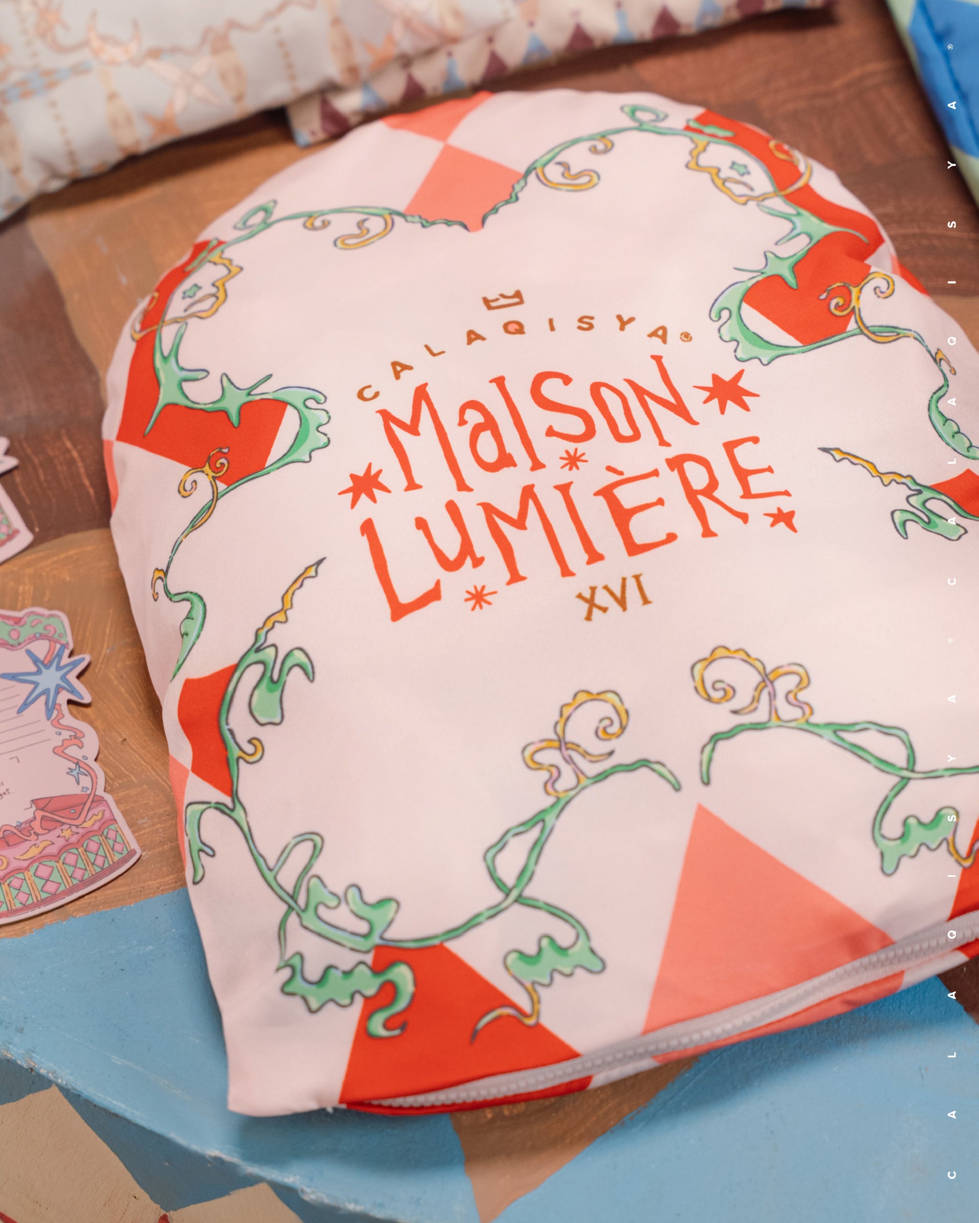 MAISON LUMIERE POUCH BAG
