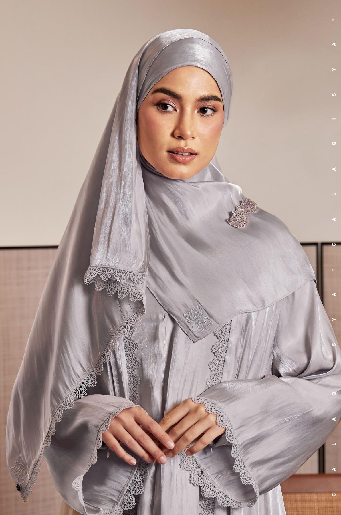 malikha-shawl-in-nimbus-cloud-02-20240530182903