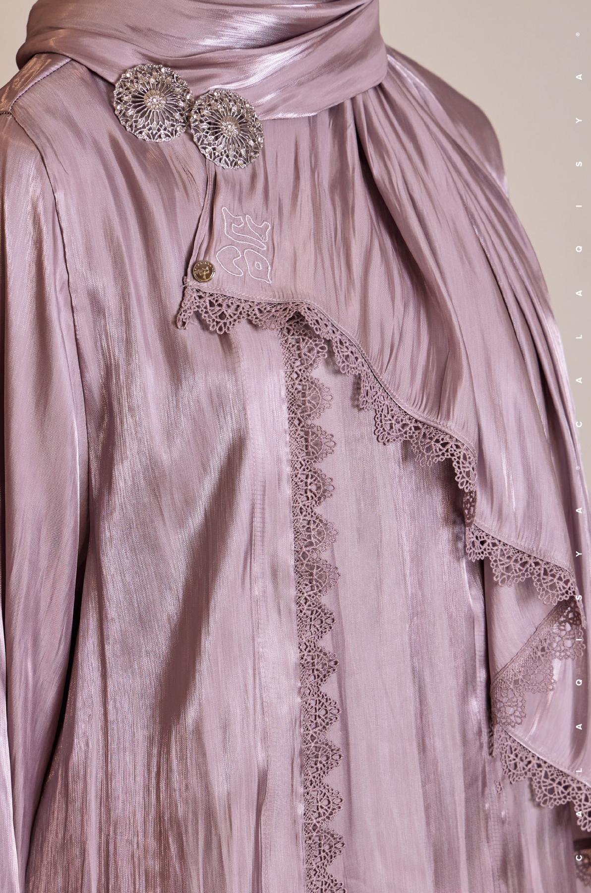 malikha-shawl-in-violet-ice-02-20240530182735