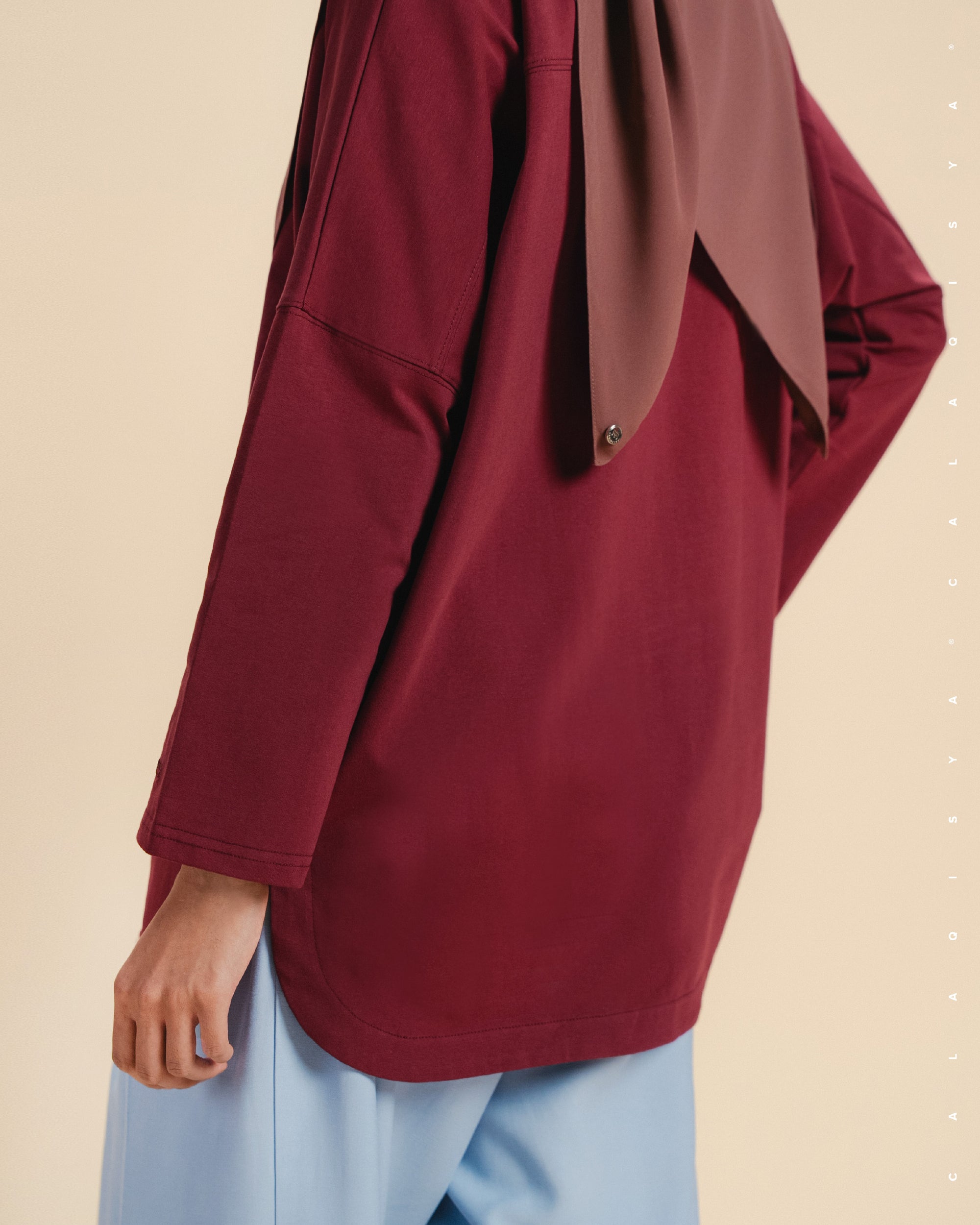 CLOUD SHIRT IN MAROON BANNER
