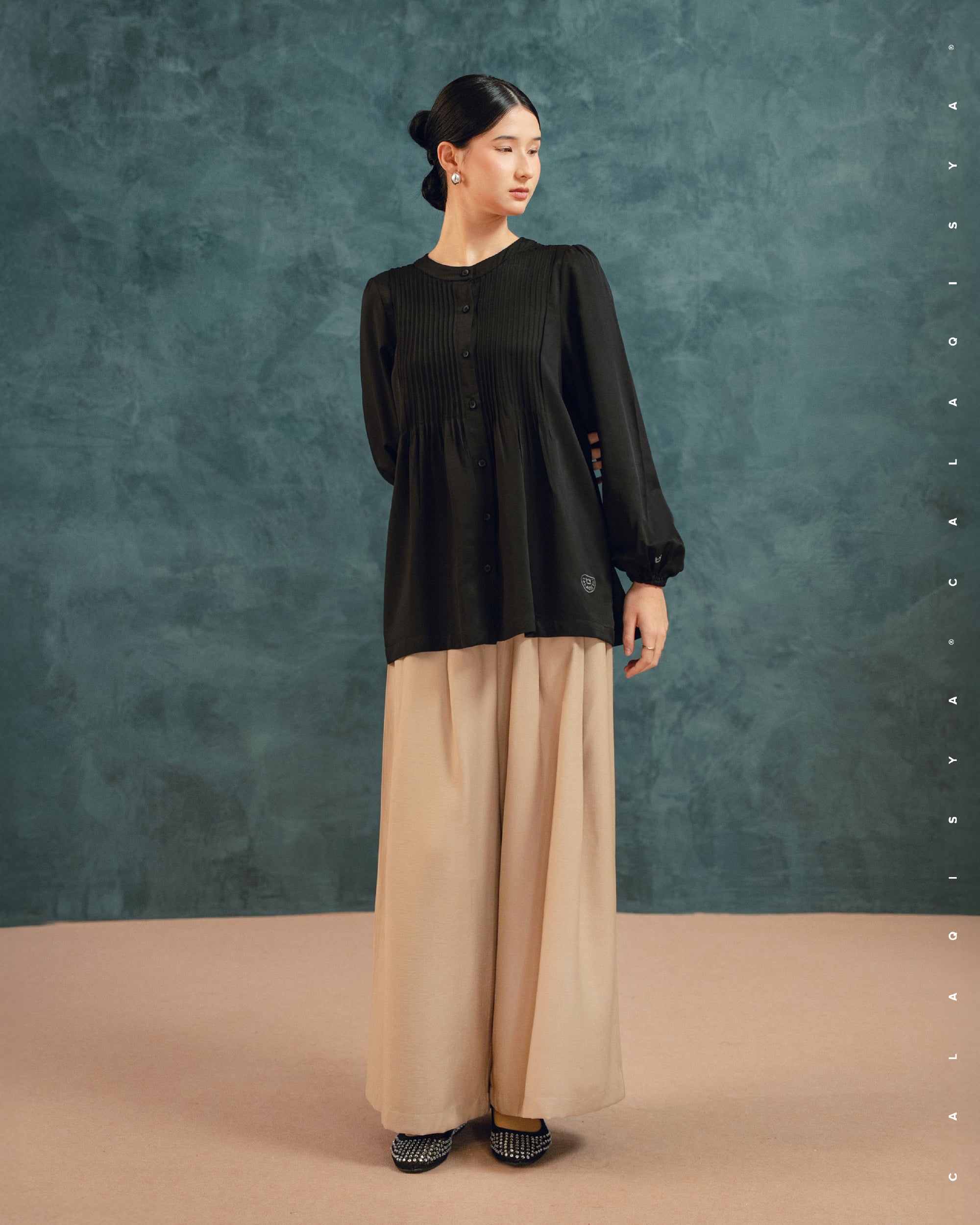 RAINFALL PANTS IN MELLOW BUFF