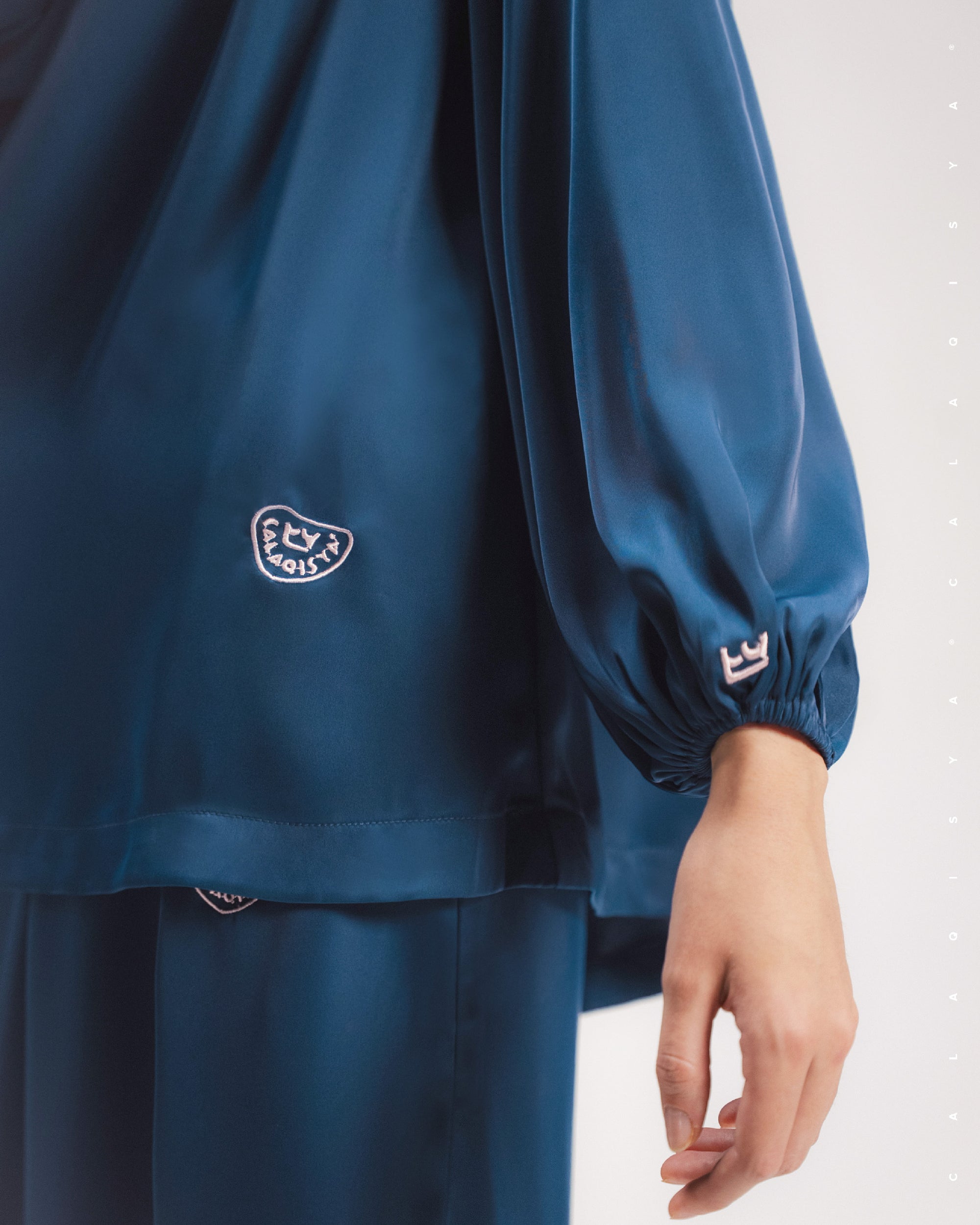 KATE TOP 2.0 IN MIDNIGHT NAVY
